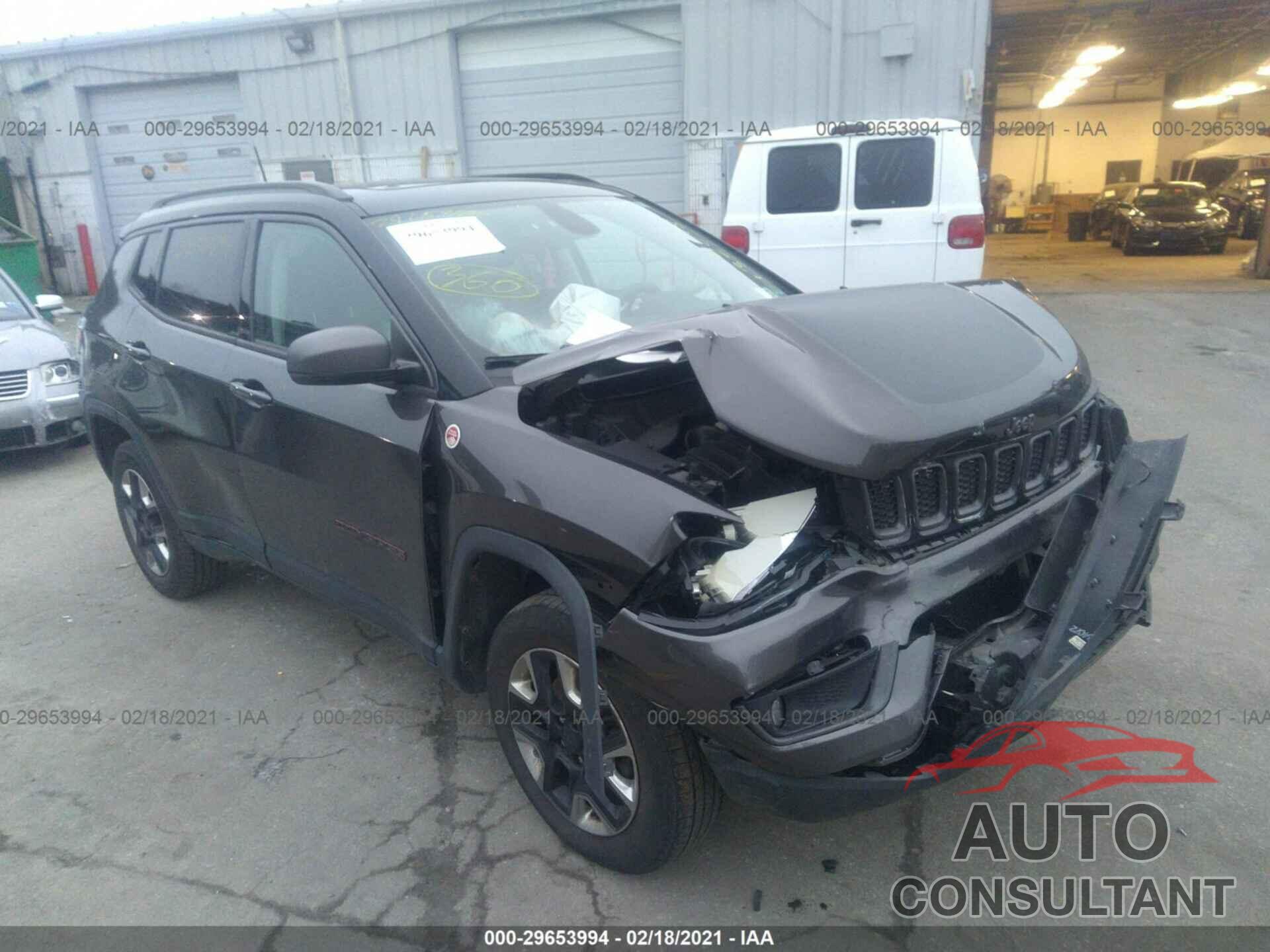 JEEP COMPASS 2018 - 3C4NJDDB5JT132018