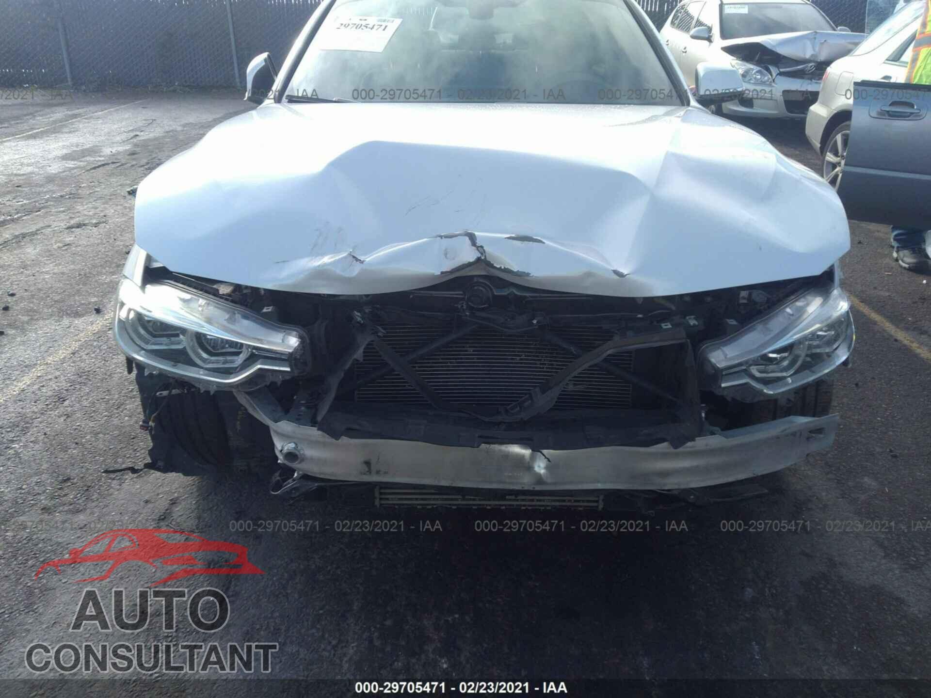BMW 3 SERIES 2016 - WBA8E9G55GNU28408