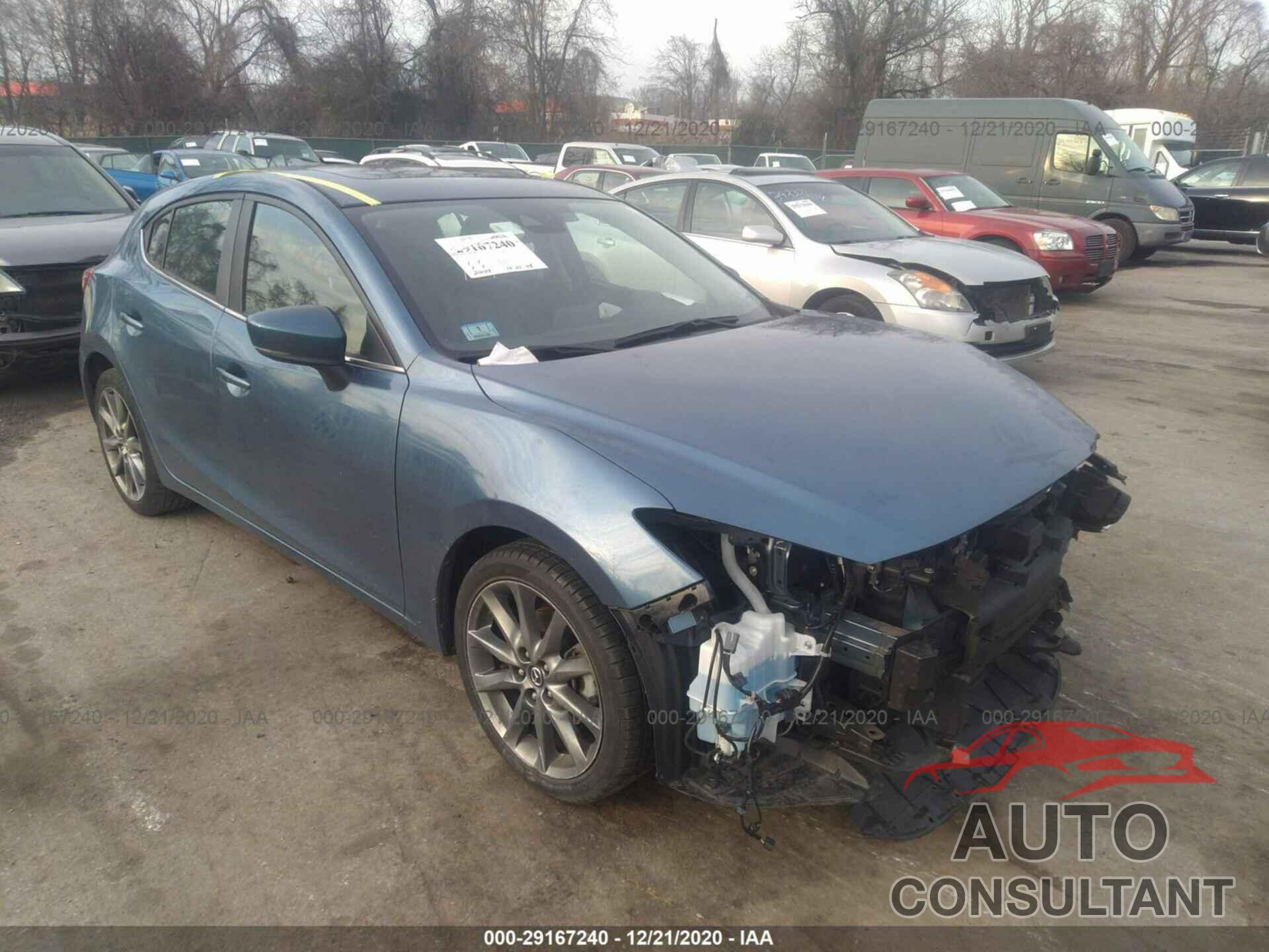 MAZDA MAZDA3 5-DOOR 2018 - 3MZBN1L34JM267790