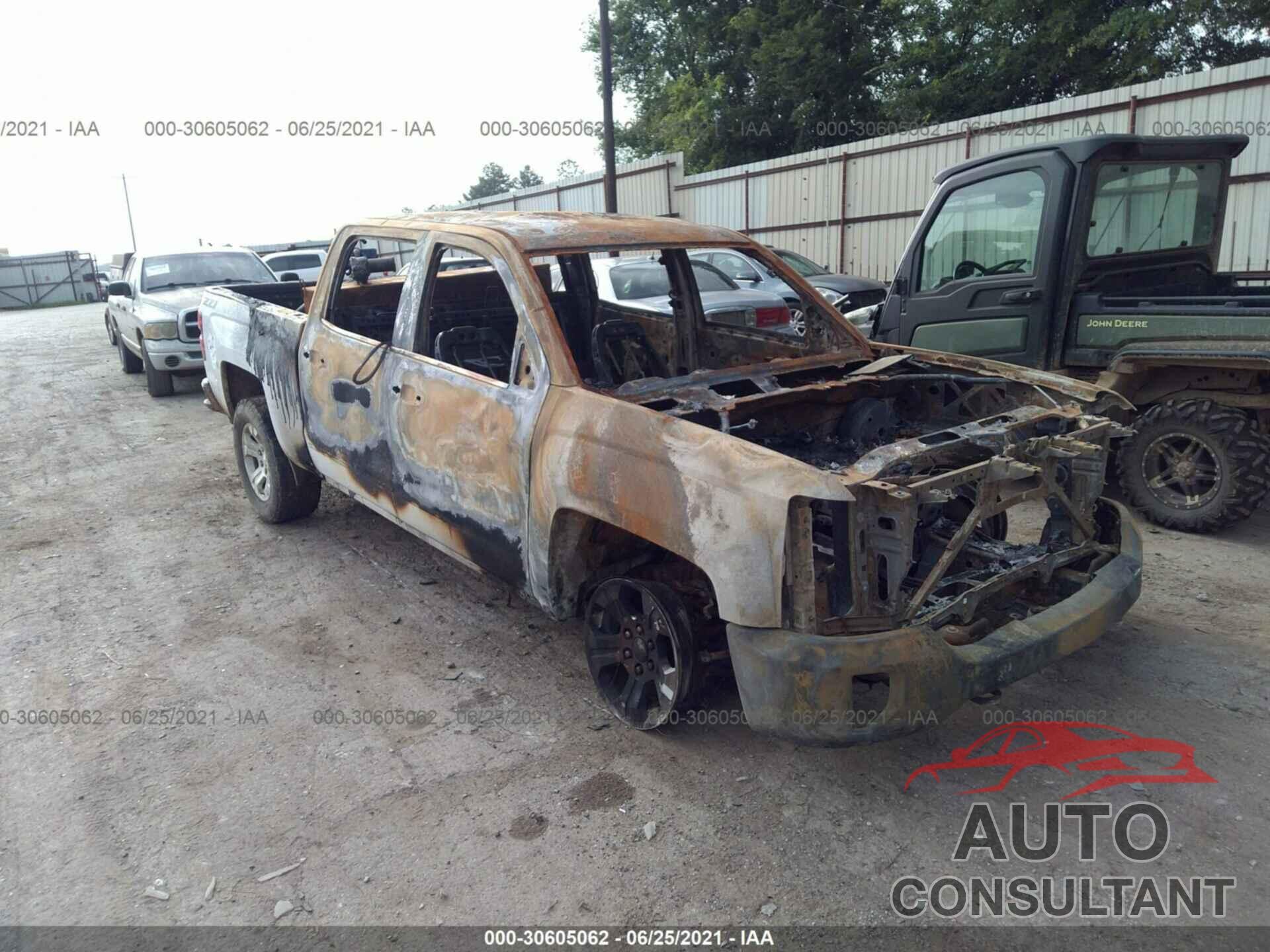 CHEVROLET SILVERADO 1500 2018 - 3GCUKRECXJG500487