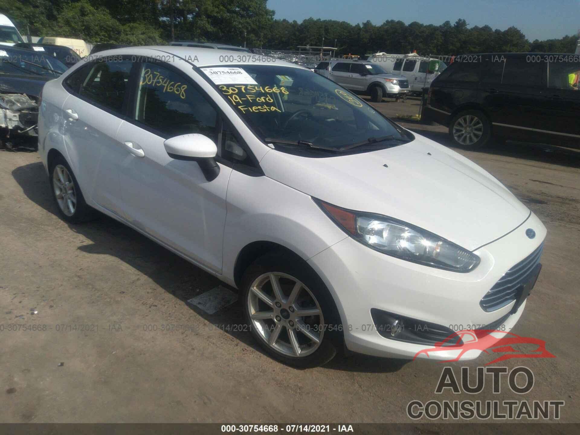 FORD FIESTA 2019 - 3FADP4BJ9KM123554