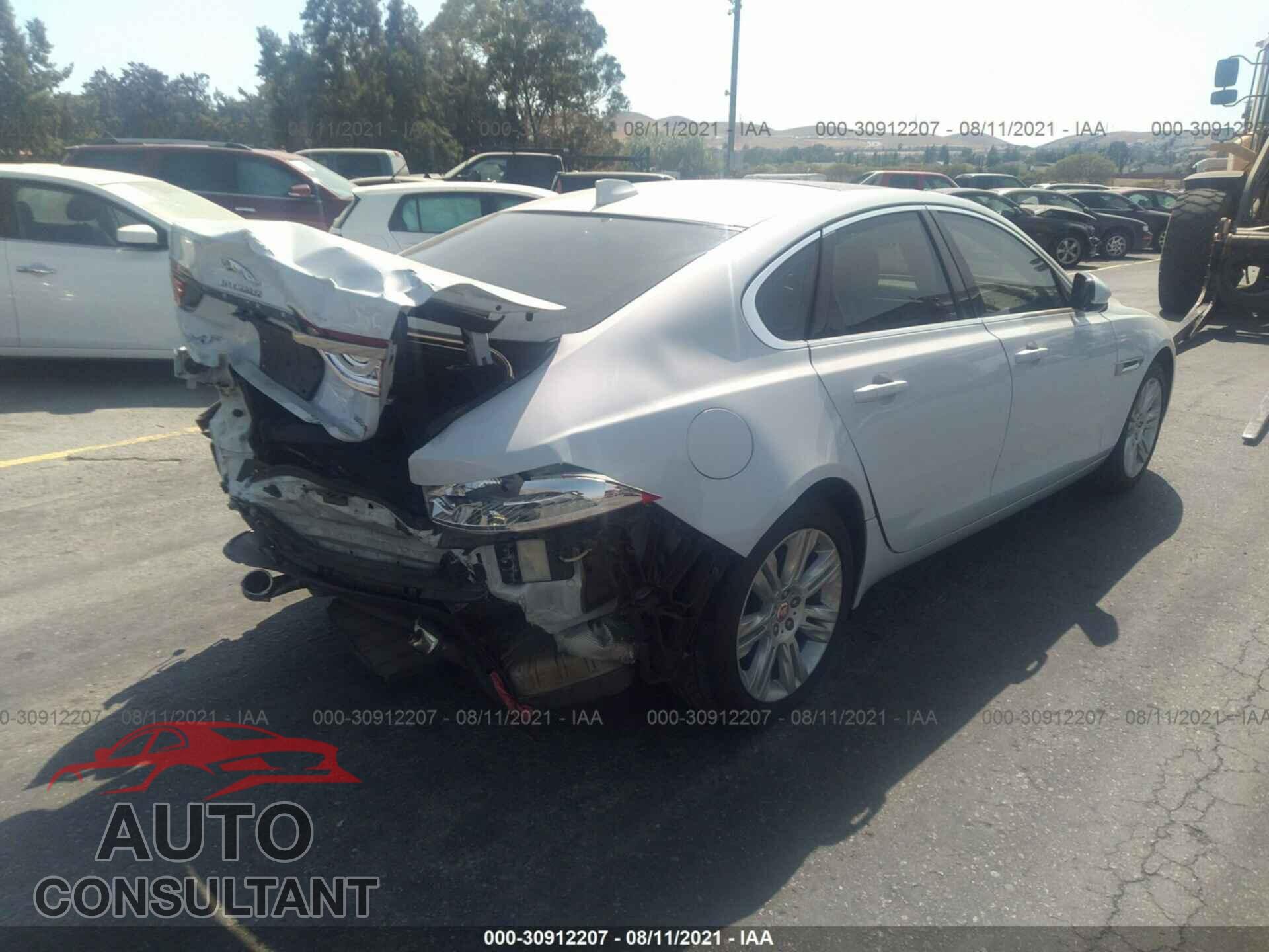 JAGUAR XF 2016 - SAJBD4BV2GCY06378