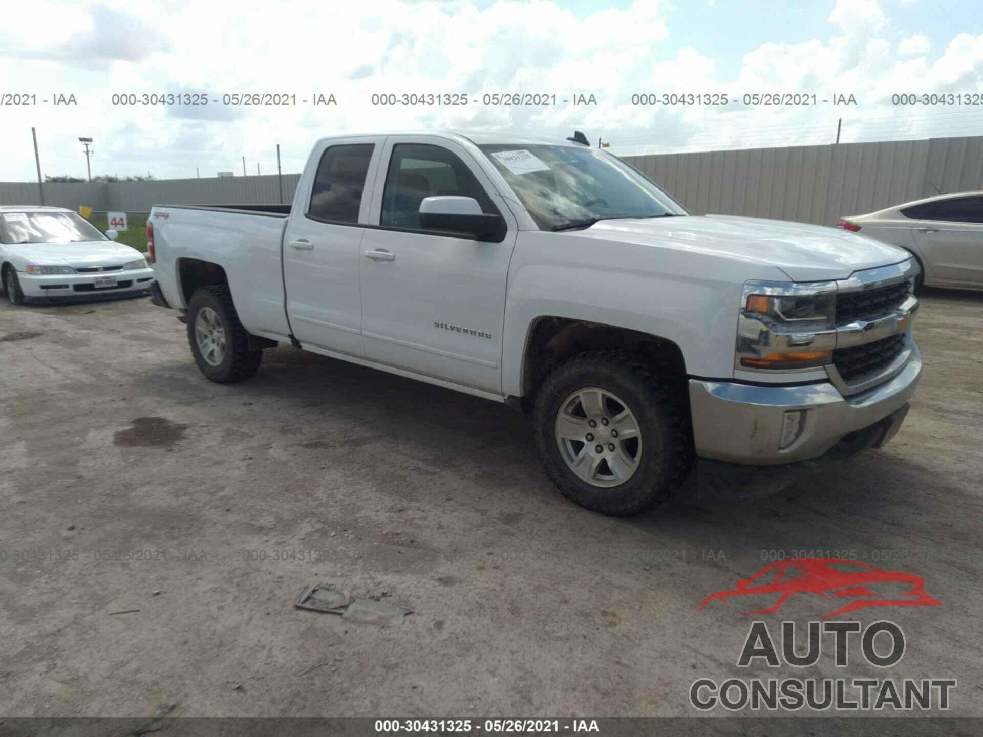 CHEVROLET SILVERADO 1500 2018 - 1GCVKREC0JZ332623