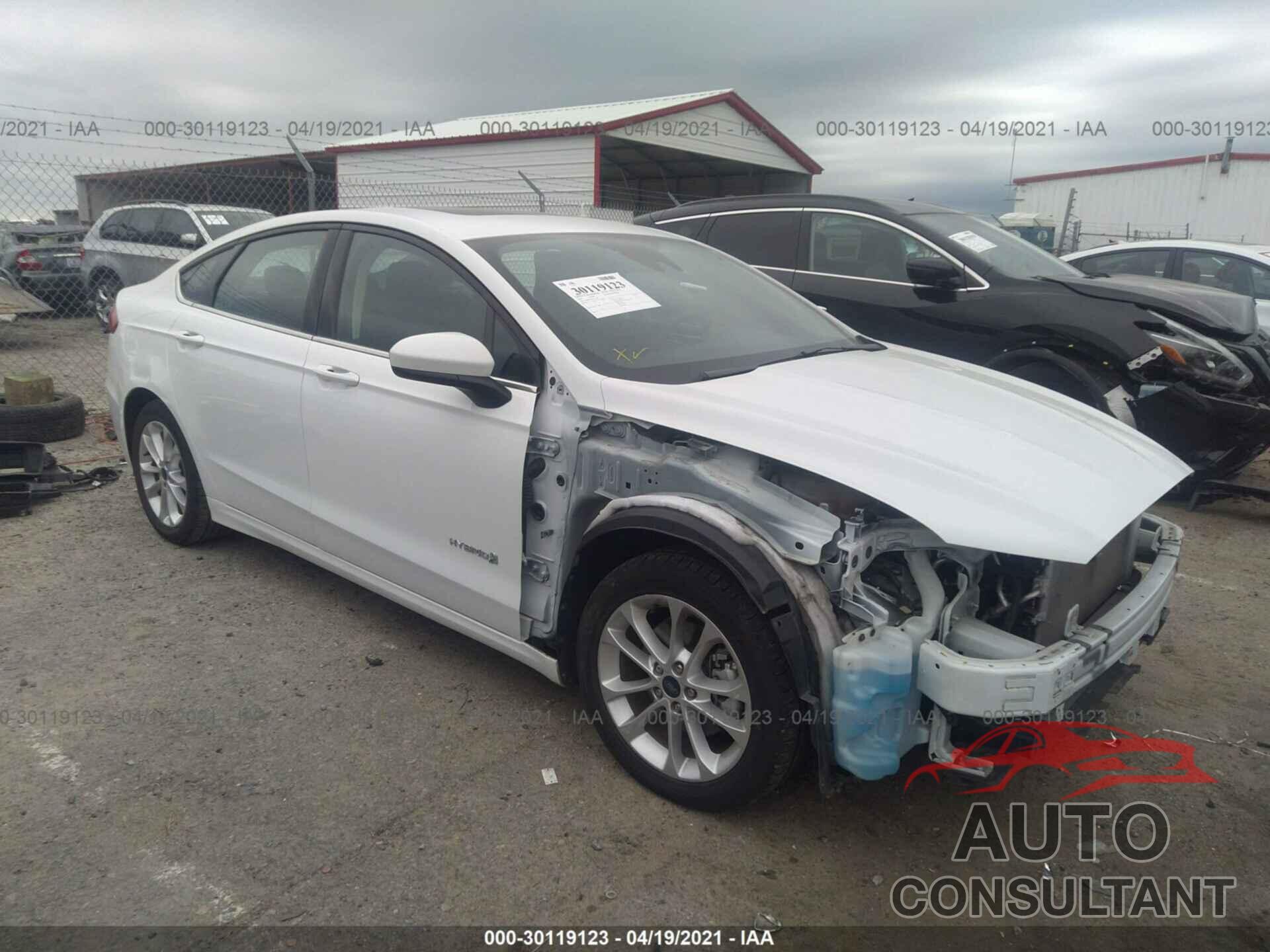 FORD FUSION HYBRID 2019 - 3FA6P0LU5KR118297