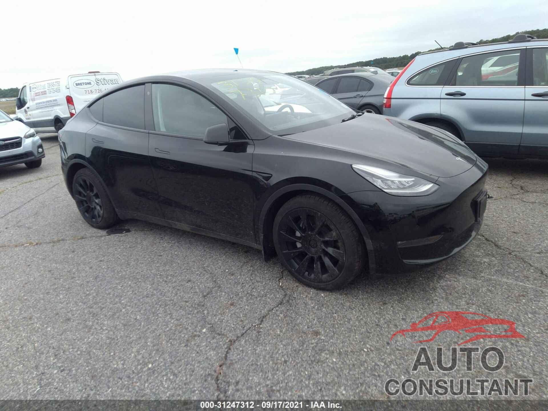 TESLA MODEL Y 2021 - 5YJYGDEE4MF091226