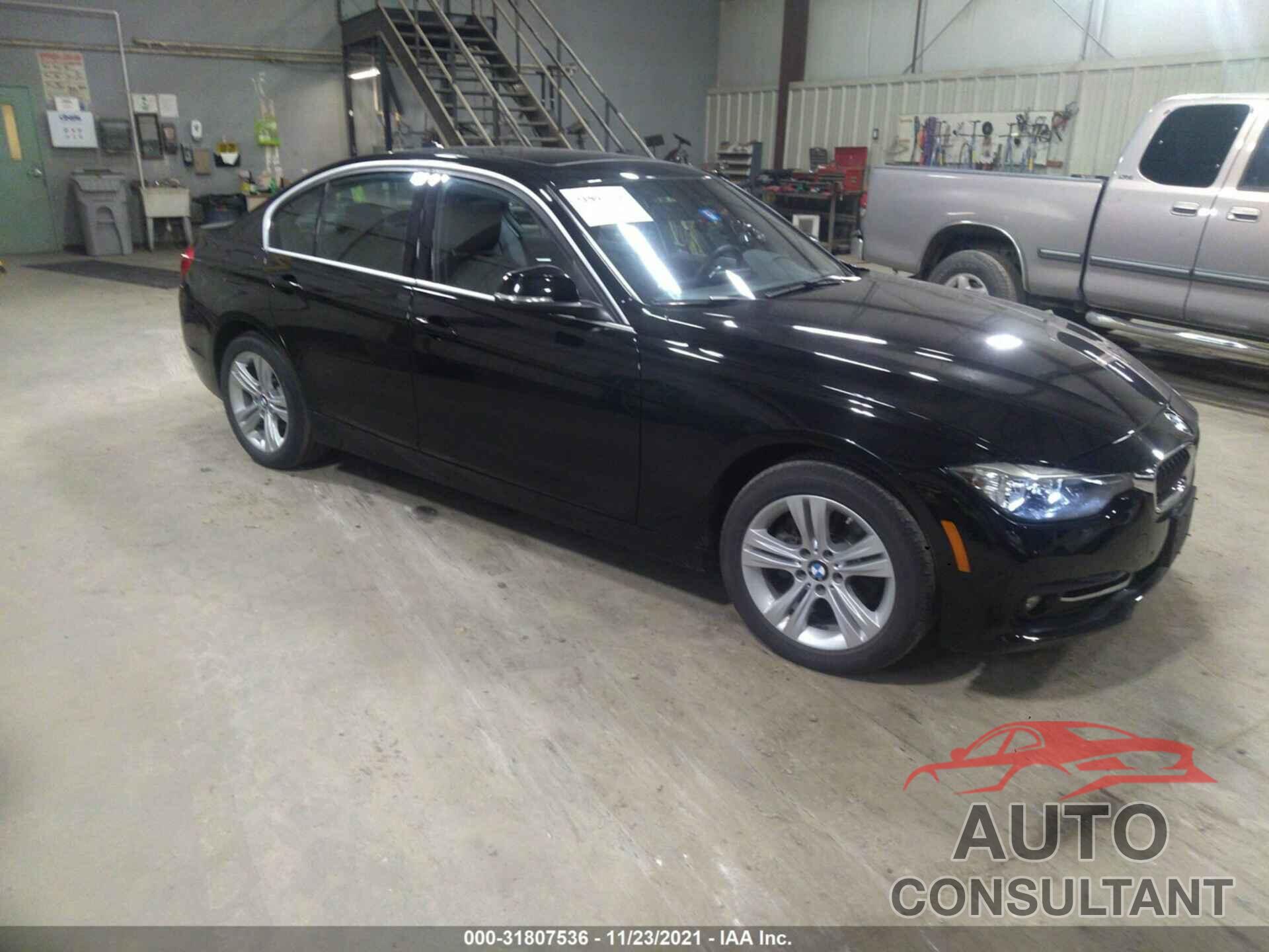 BMW 3 SERIES 2017 - WBA8F1C38HK898115