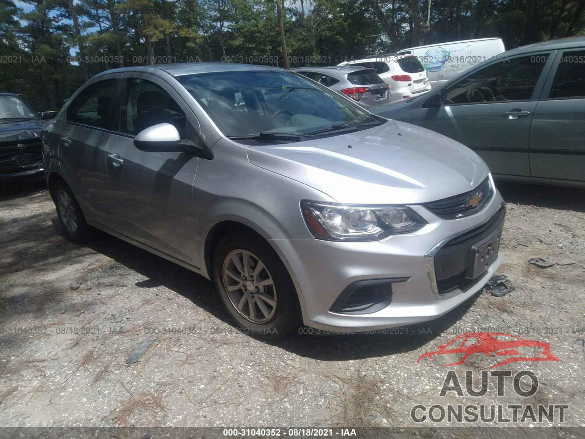 CHEVROLET SONIC 2017 - 1G1JD5SH2H4131369