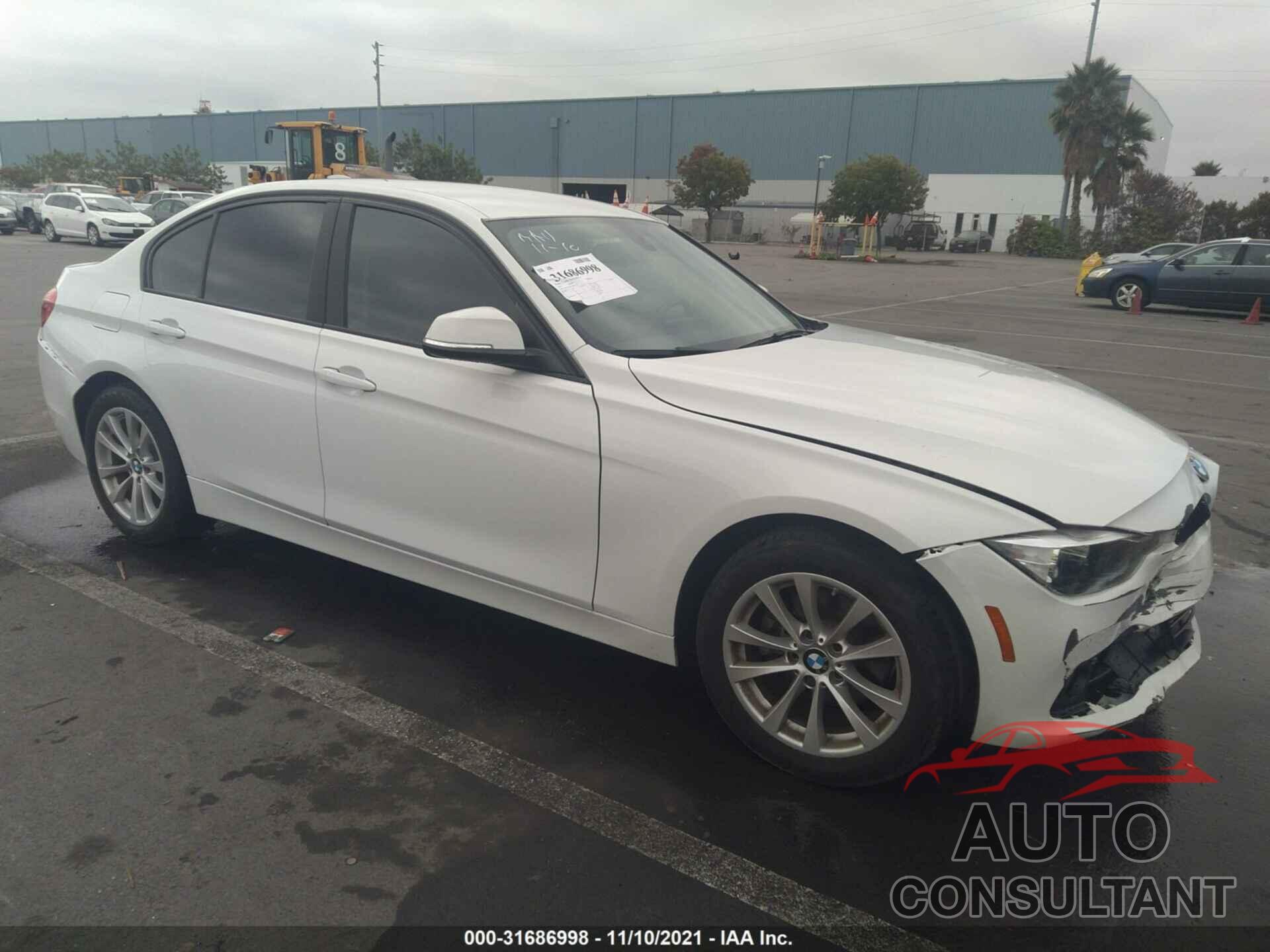BMW 3 SERIES 2016 - WBA8E1G52GNU11227