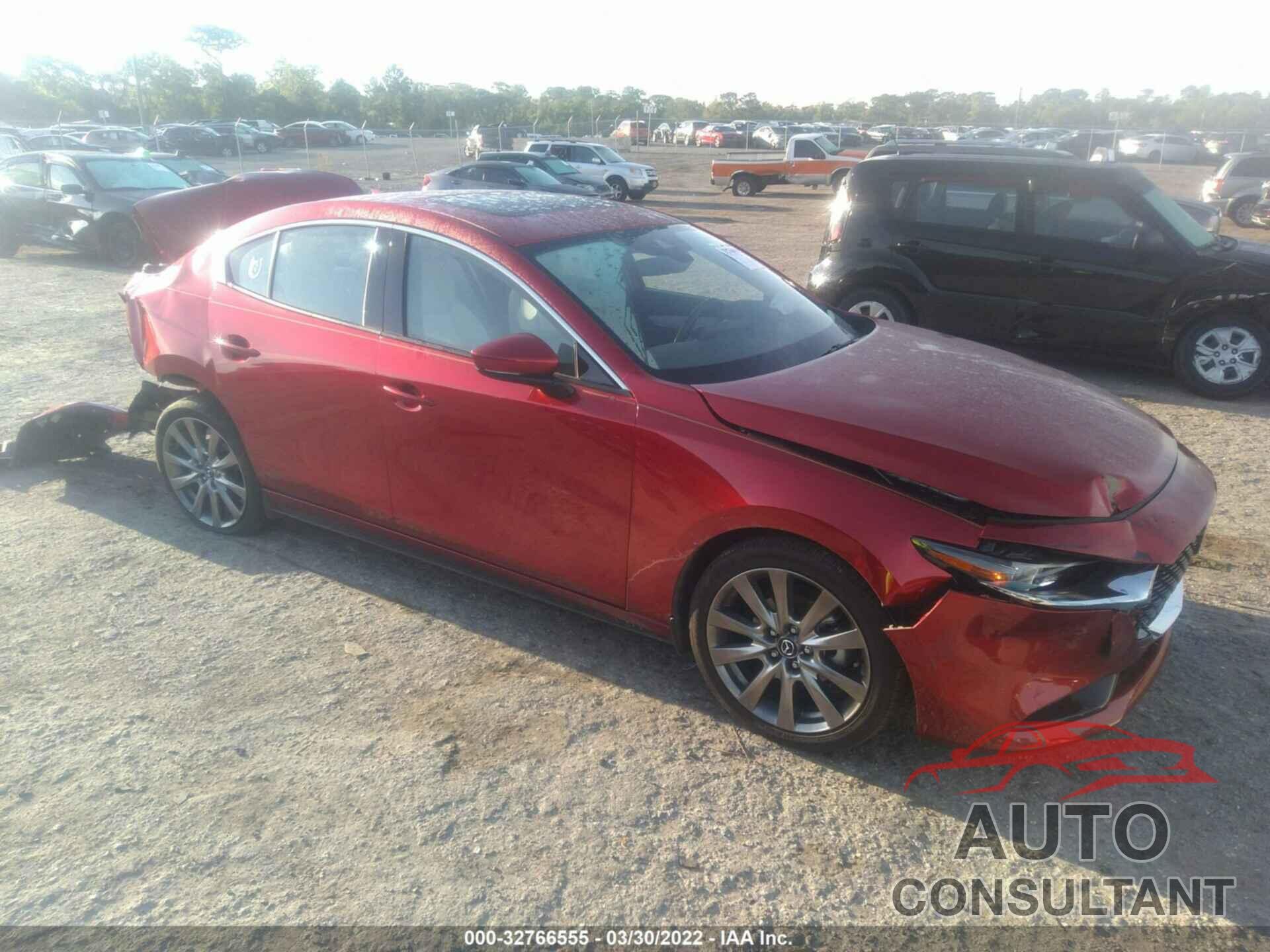 MAZDA MAZDA3 SEDAN 2021 - JM1BPADLXM1315161