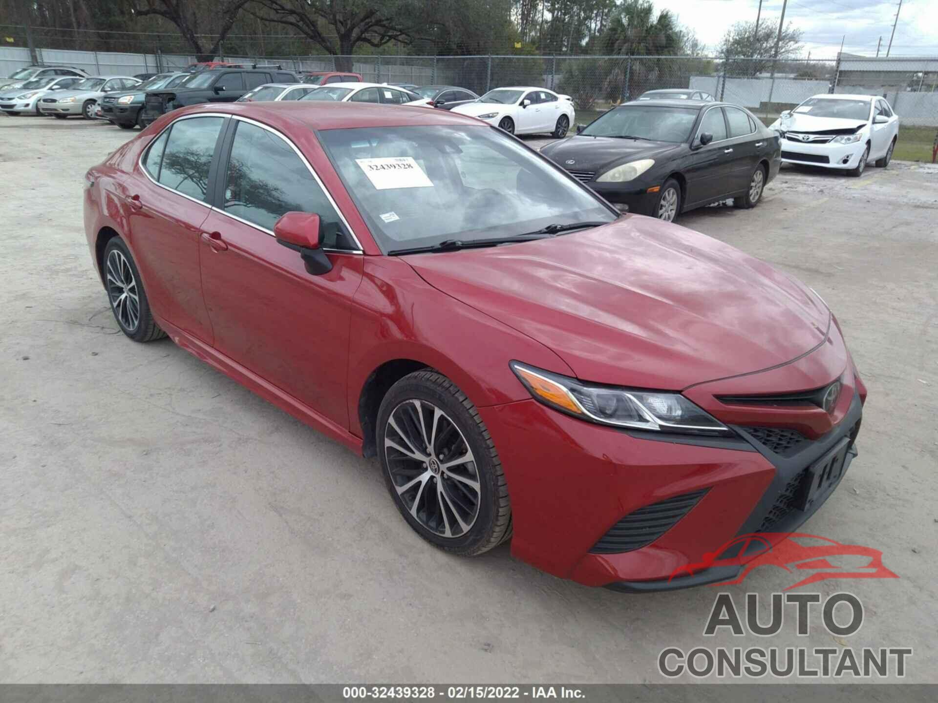 TOYOTA CAMRY 2020 - 4T1G11AK7LU360862