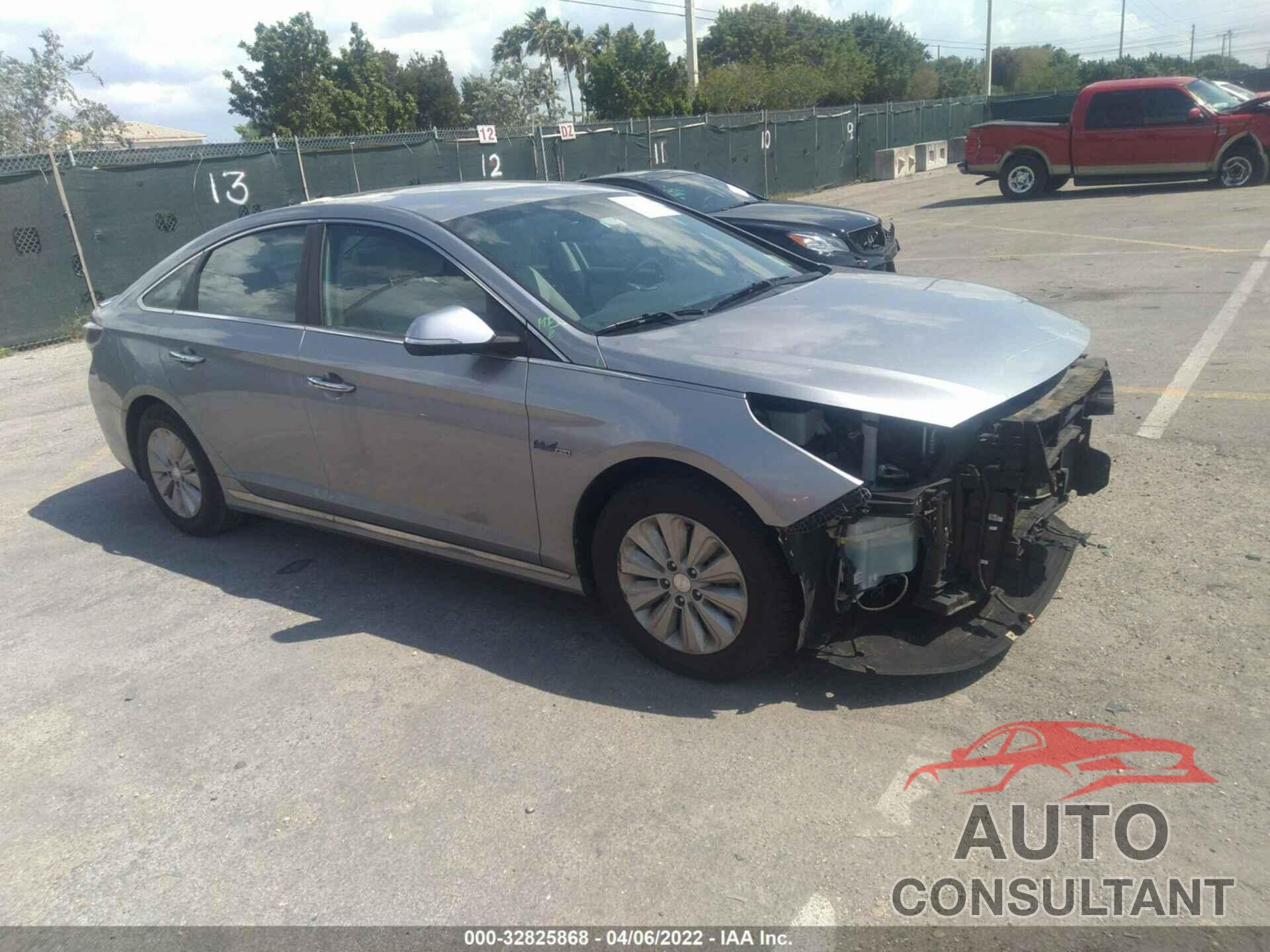 HYUNDAI SONATA HYBRID 2016 - KMHE24L15GA015489