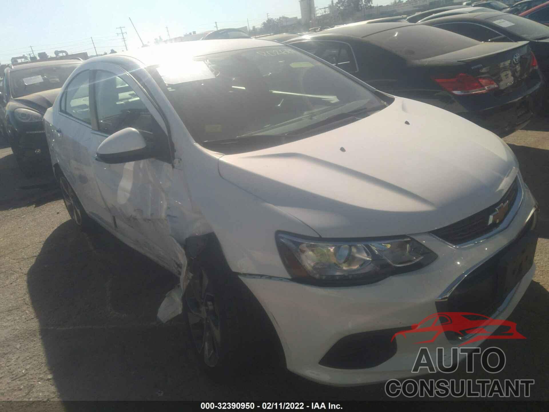 CHEVROLET SONIC 2018 - 1G1JF5SB0J4136811