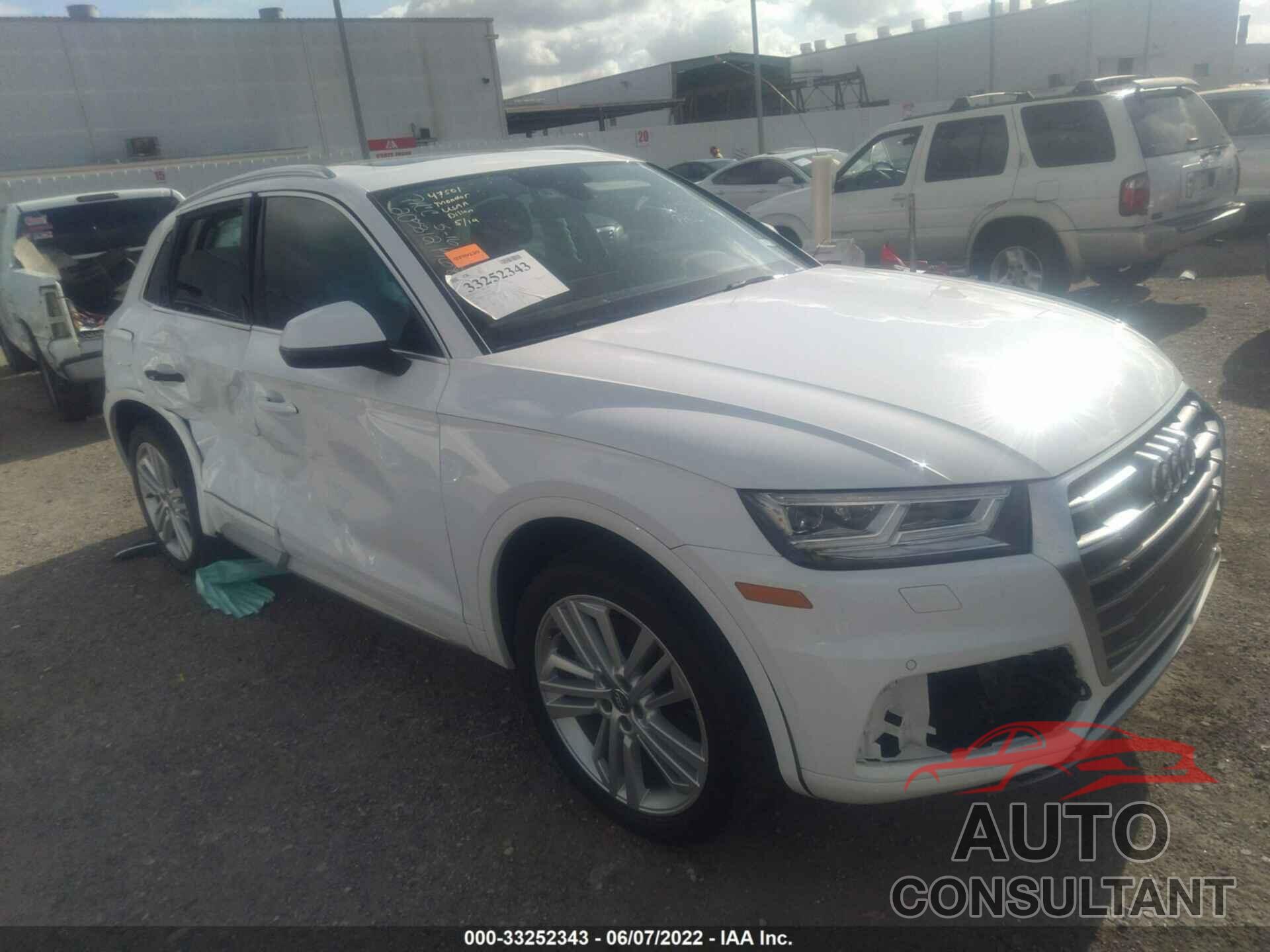 AUDI Q5 2018 - WA1BNAFY8J2011003