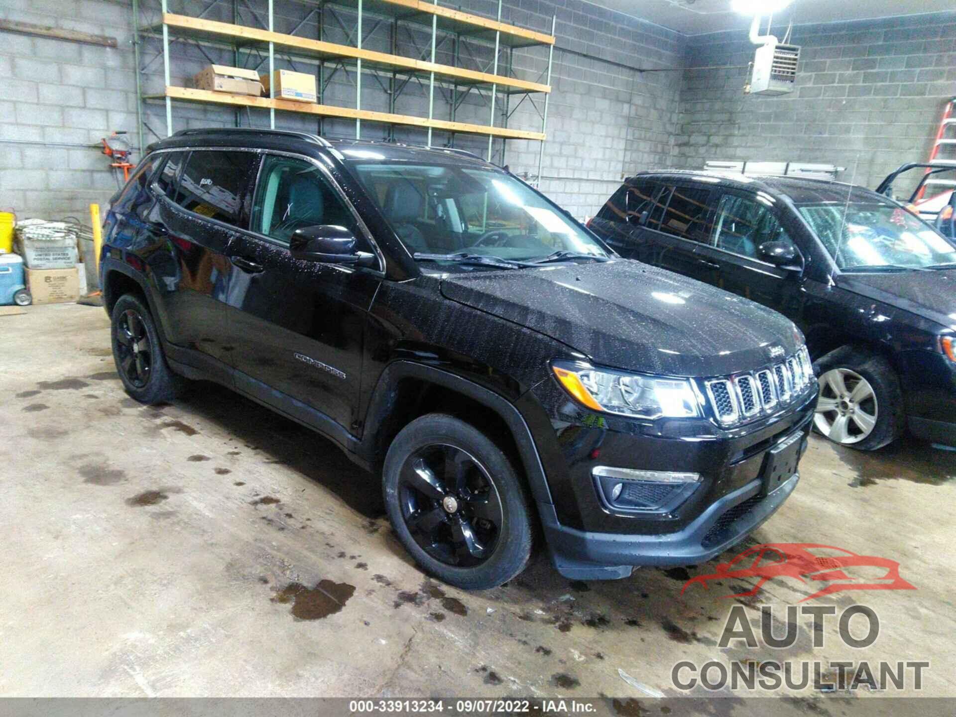 JEEP COMPASS 2018 - 3C4NJDBB9JT112146