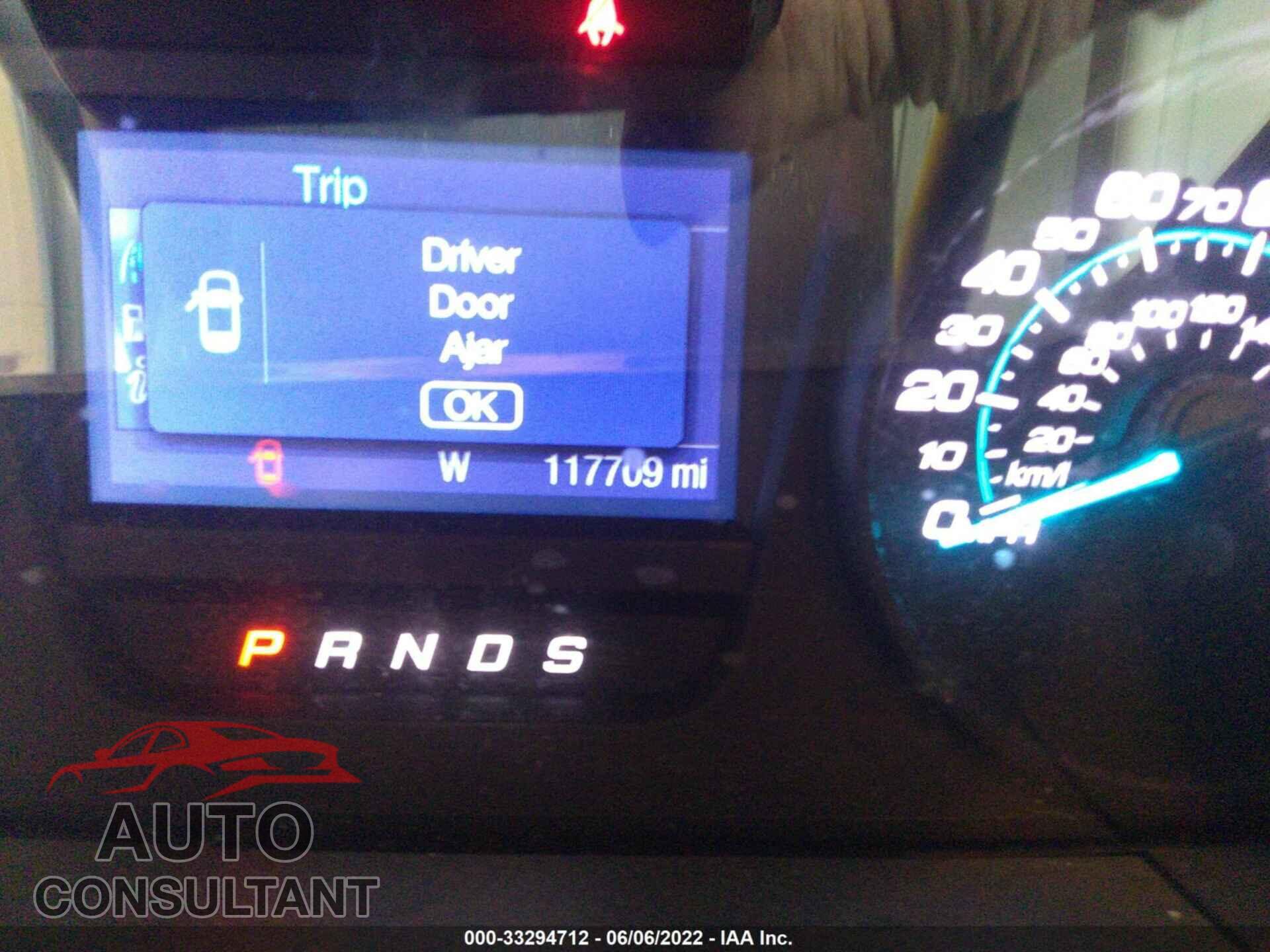 FORD TAURUS 2017 - 1FAHP2D8XHG111464
