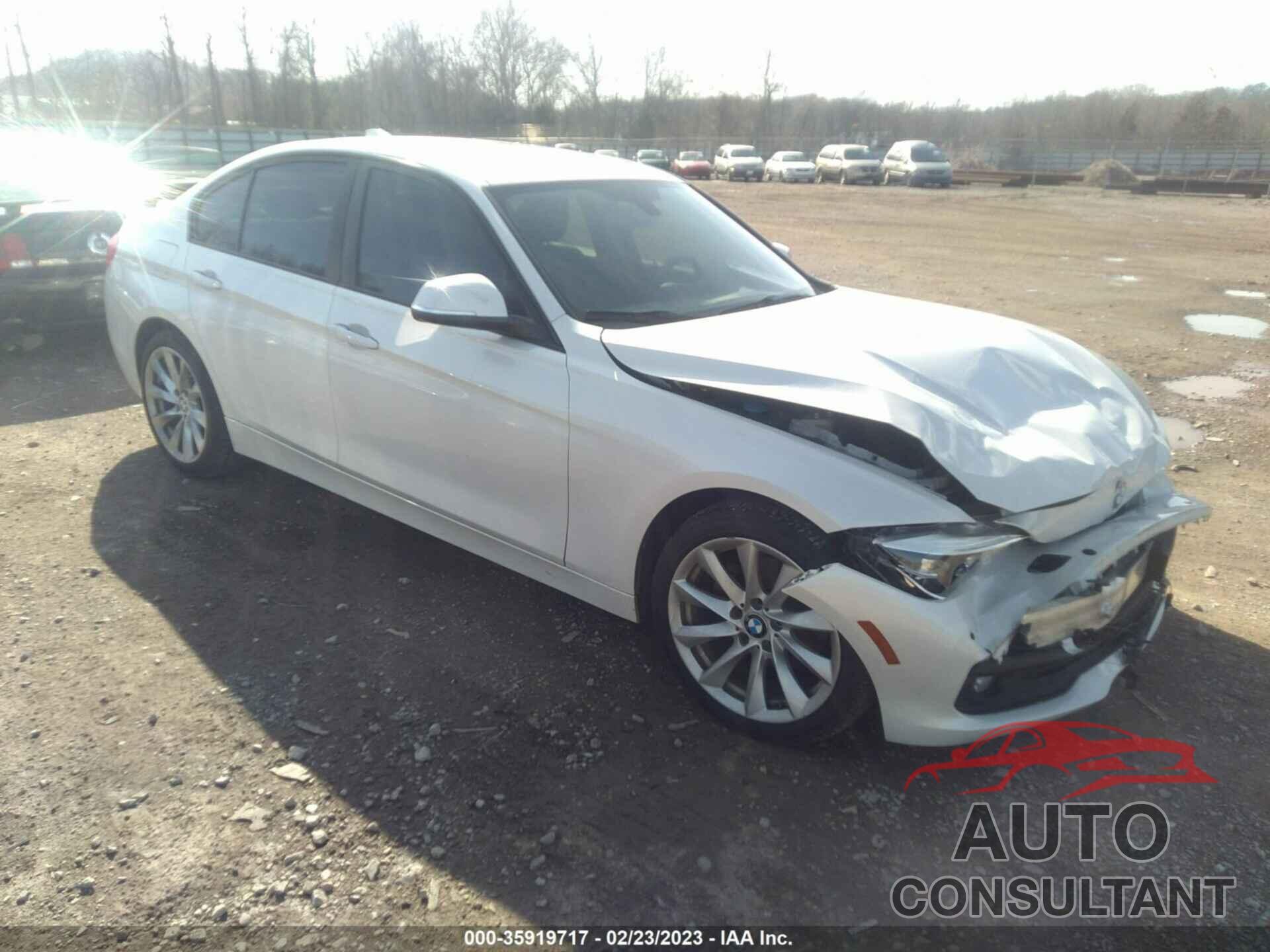 BMW 3 SERIES 2018 - WBA8A3C56JA492311