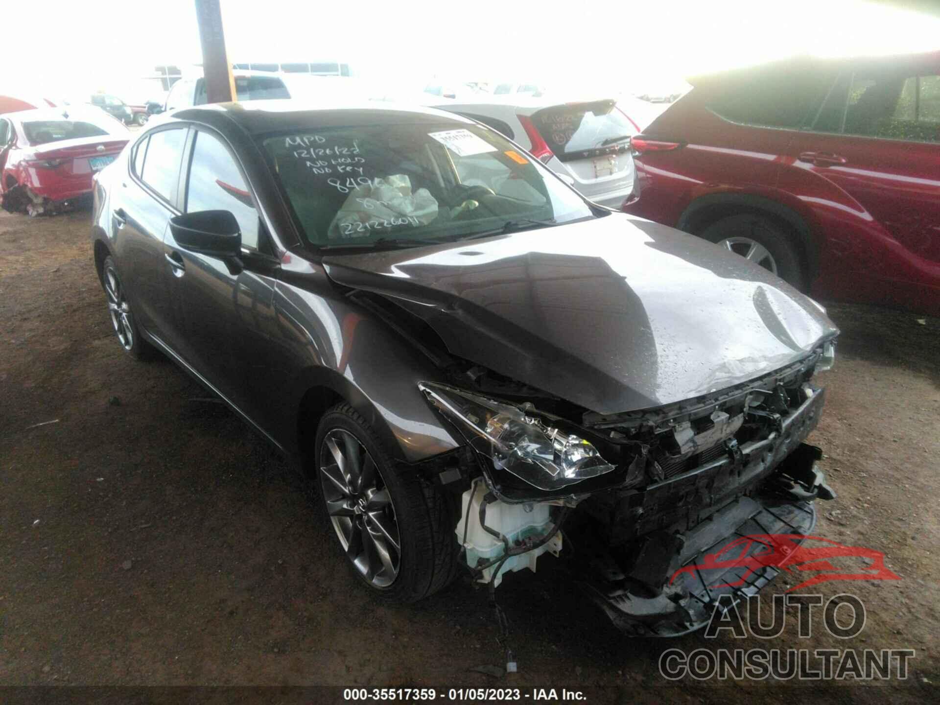 MAZDA MAZDA3 4-DOOR 2018 - 3MZBN1V36JM168496