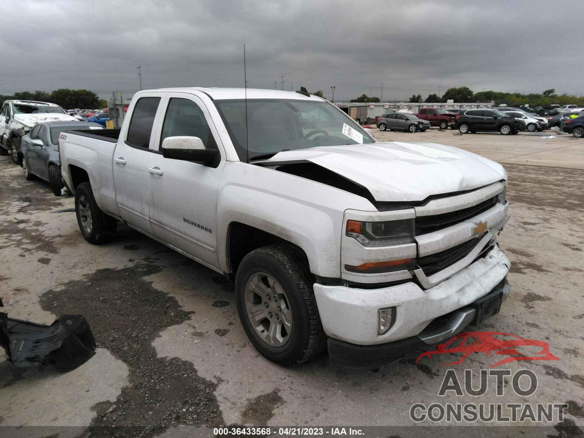 CHEVROLET SILVERADO 1500 2018 - 1GCVKREC7JZ242949