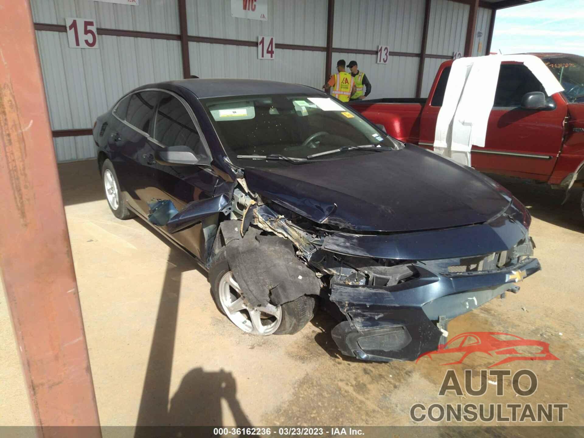 CHEVROLET MALIBU 2018 - 1G1ZB5ST8JF142741