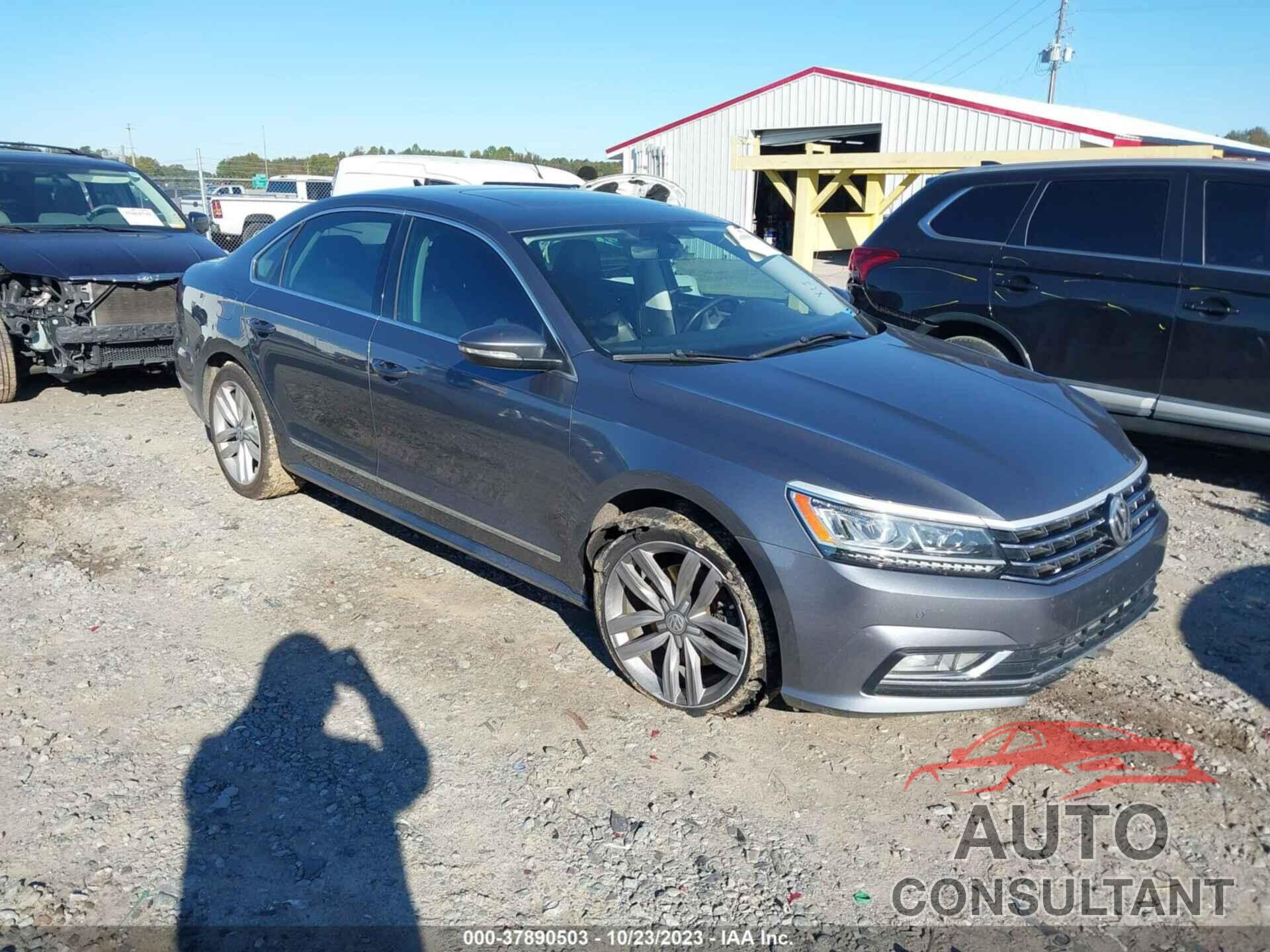 VOLKSWAGEN PASSAT 2017 - 1VWGT7A3XHC056610