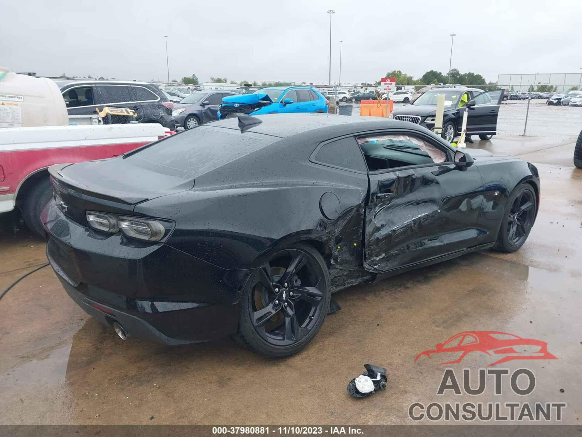 CHEVROLET CAMARO 2019 - 1G1FB1RX4K0153695