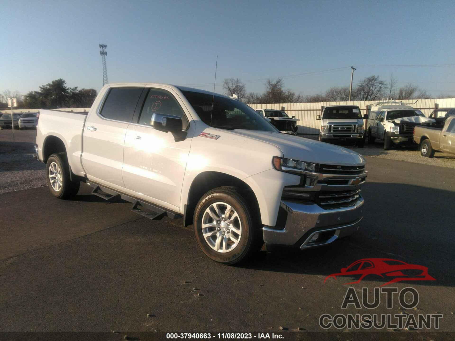 CHEVROLET SILVERADO 1500 2021 - 1GCUYGED3MZ324267