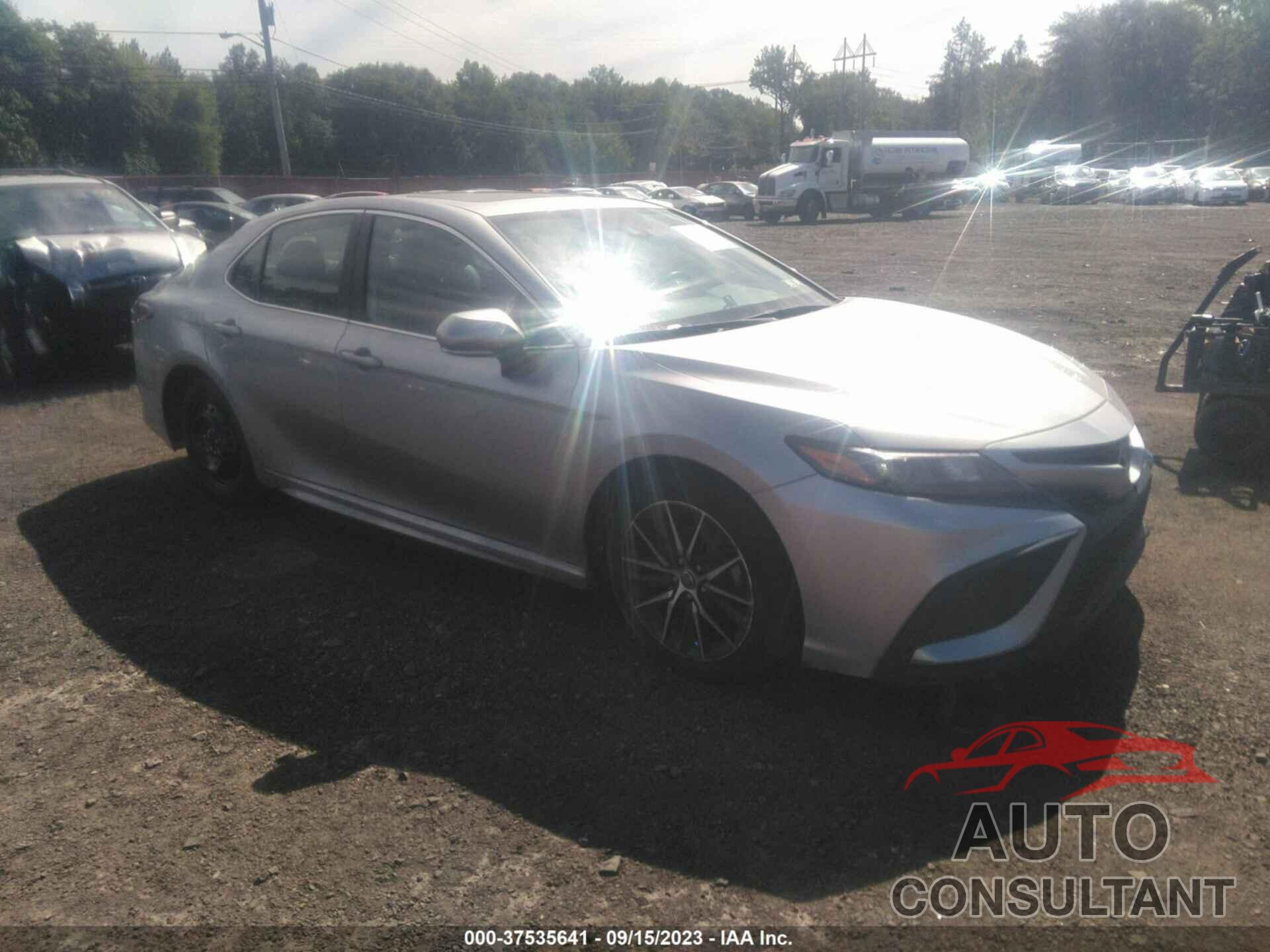 TOYOTA CAMRY 2021 - 4T1T11AK4MU512550