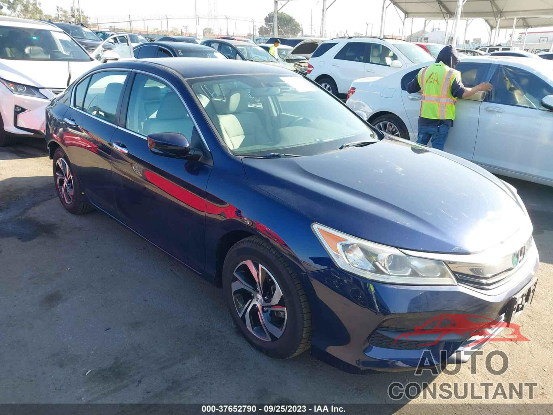 HONDA ACCORD 2017 - 1HGCR2F35HA124272