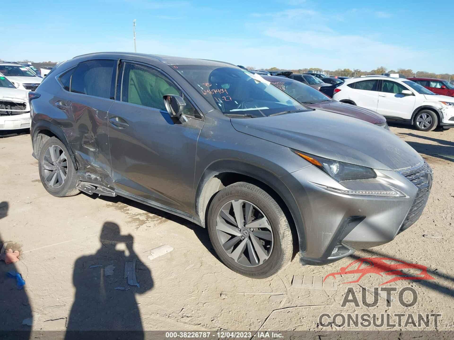 LEXUS NX 300 2018 - JTJYARBZ5J2105006