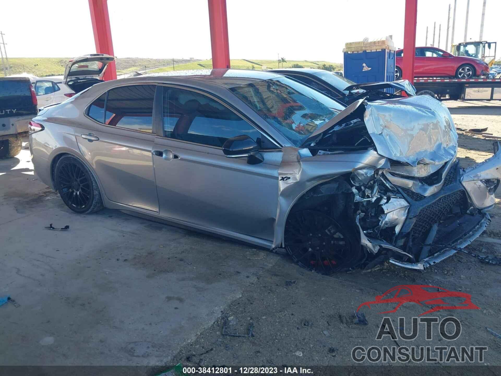 TOYOTA CAMRY 2019 - 4T1B11HK7KU211396