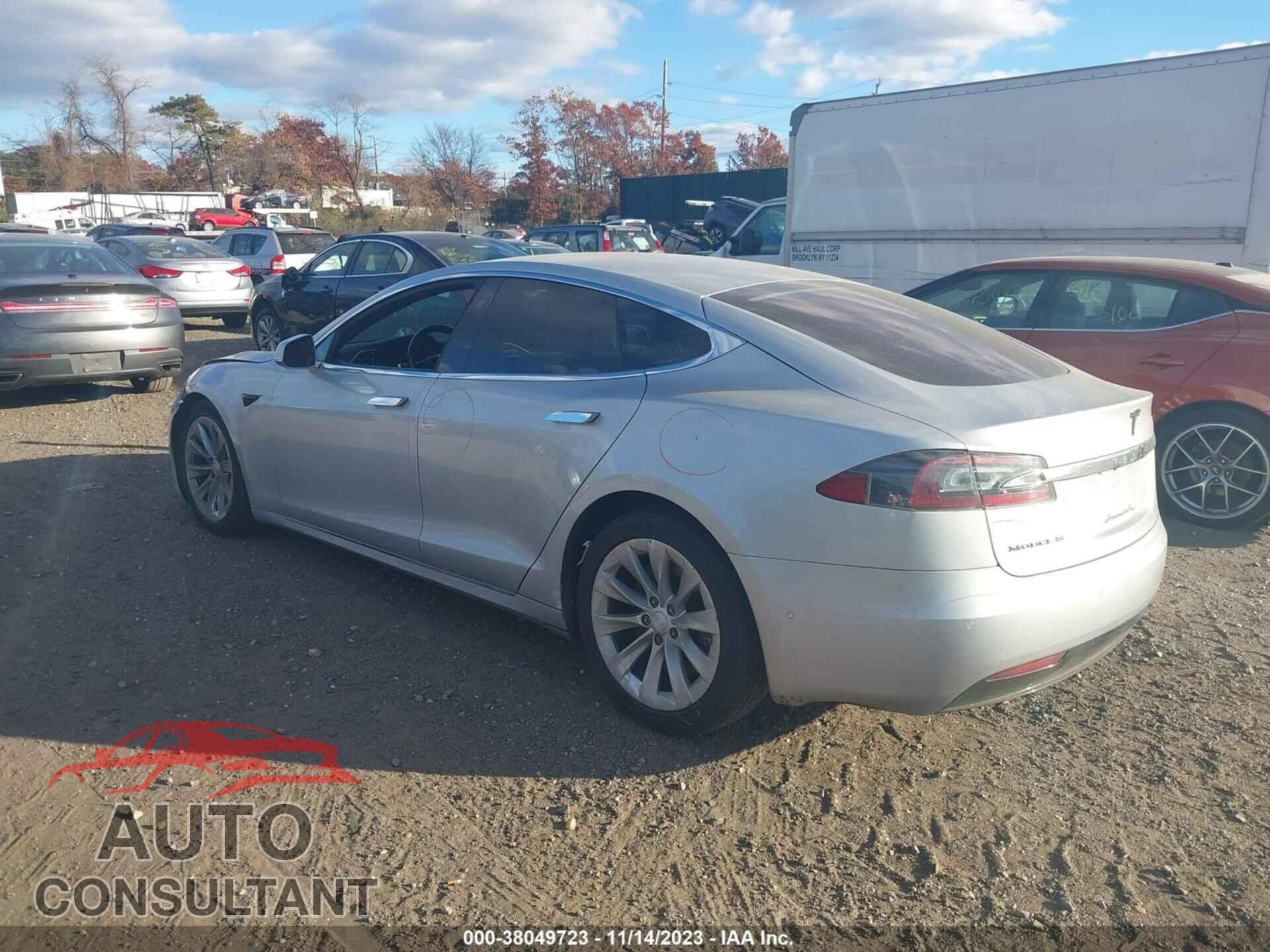 TESLA MODEL S 2017 - 5YJSA1E2XHF182003