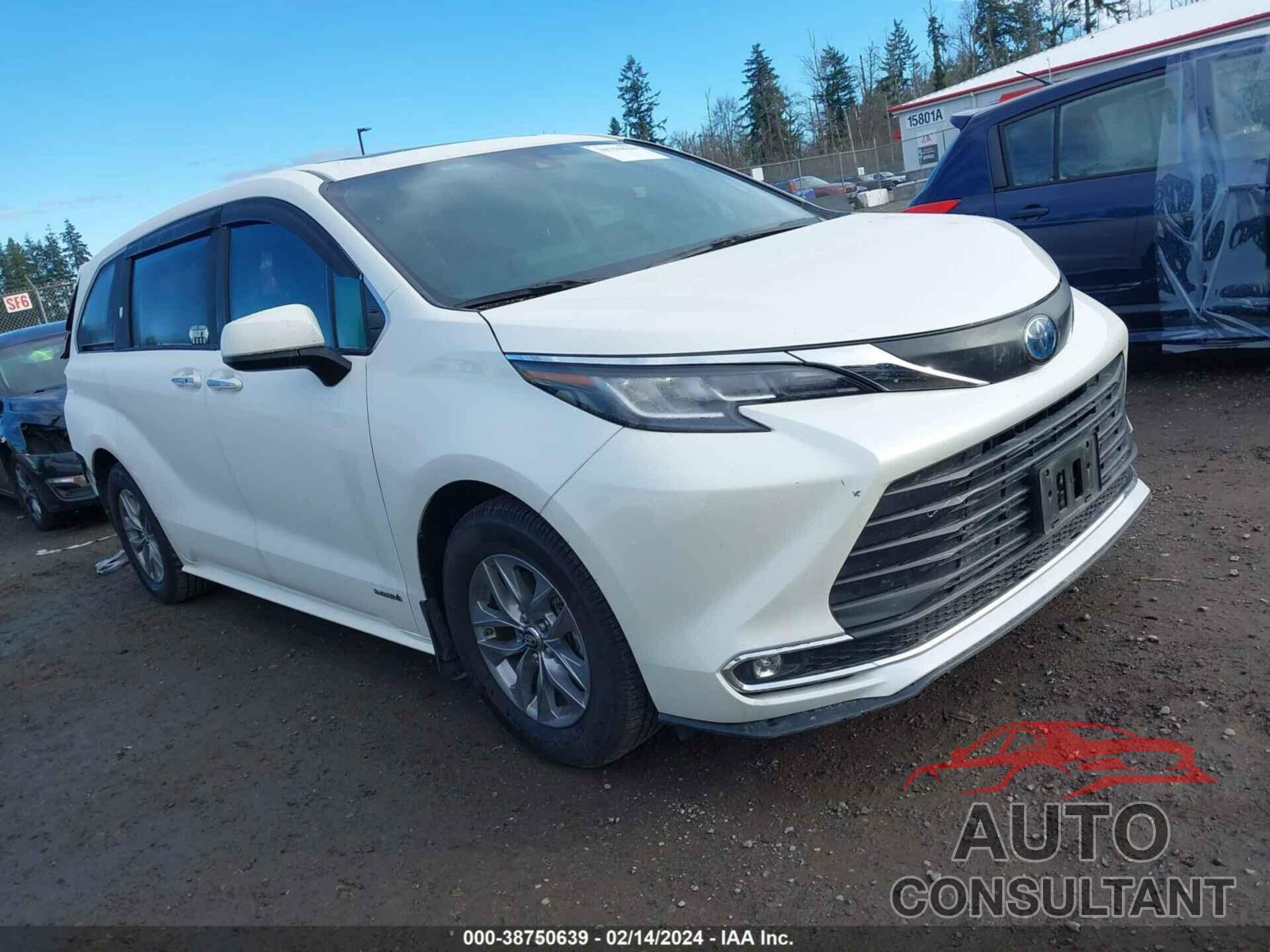 TOYOTA SIENNA 2021 - 5TDYSKFC6MS030245