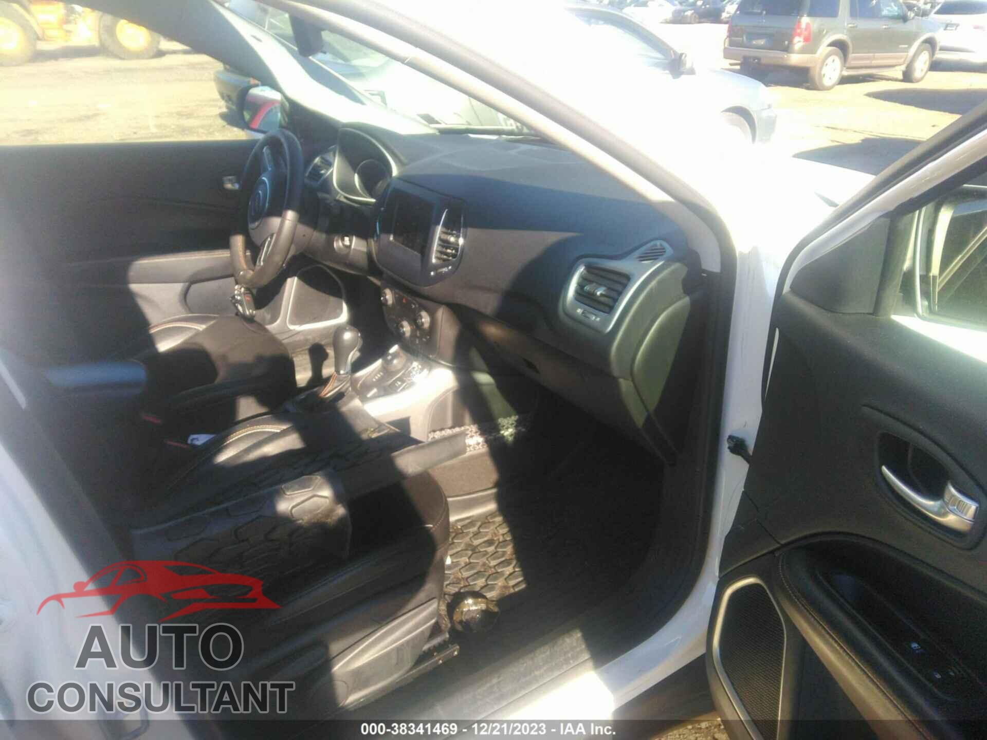 JEEP COMPASS 2021 - 3C4NJDBB4MT530618