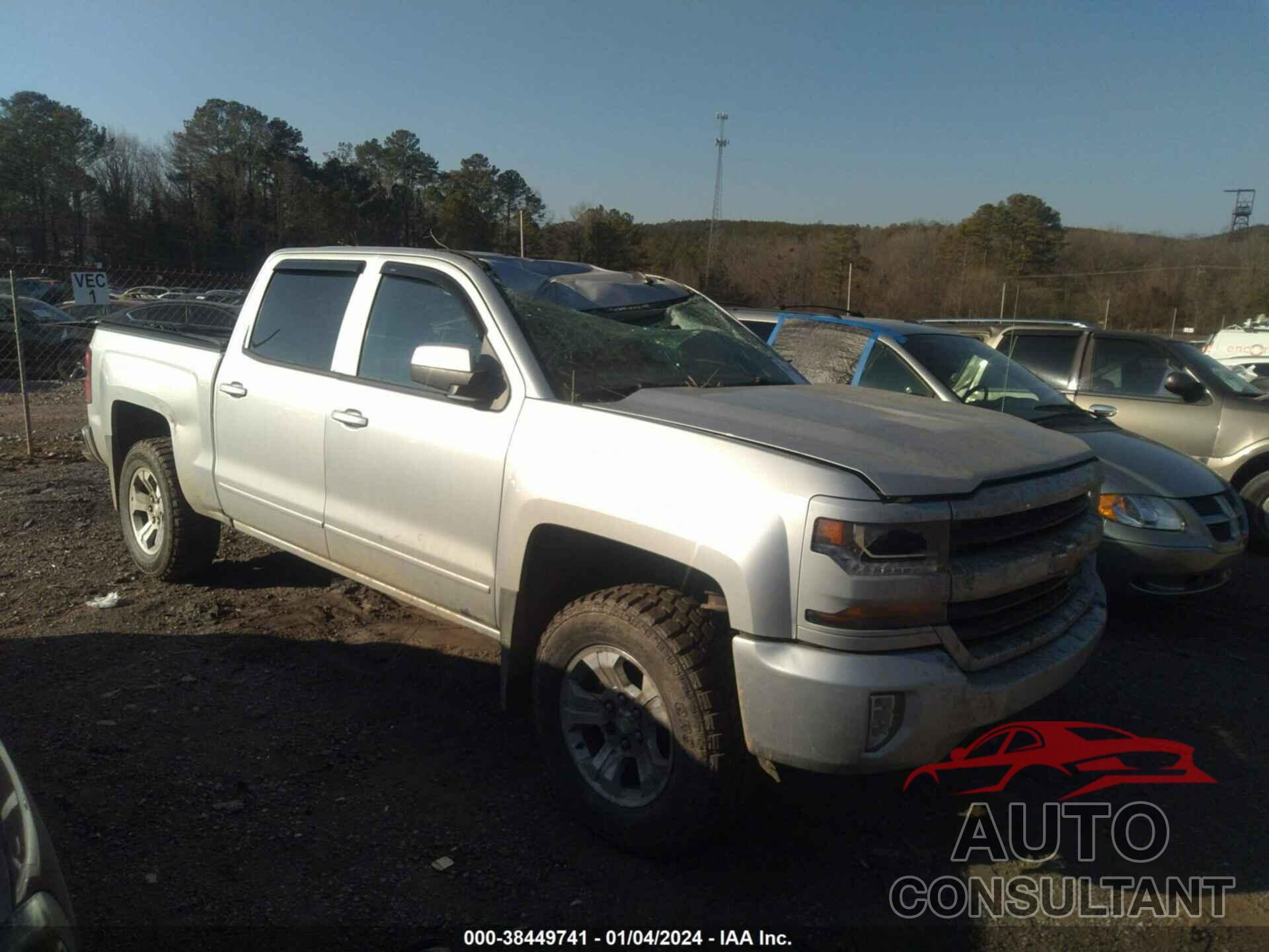 CHEVROLET SILVERADO 1500 2018 - 3GCUKREC3JG458552