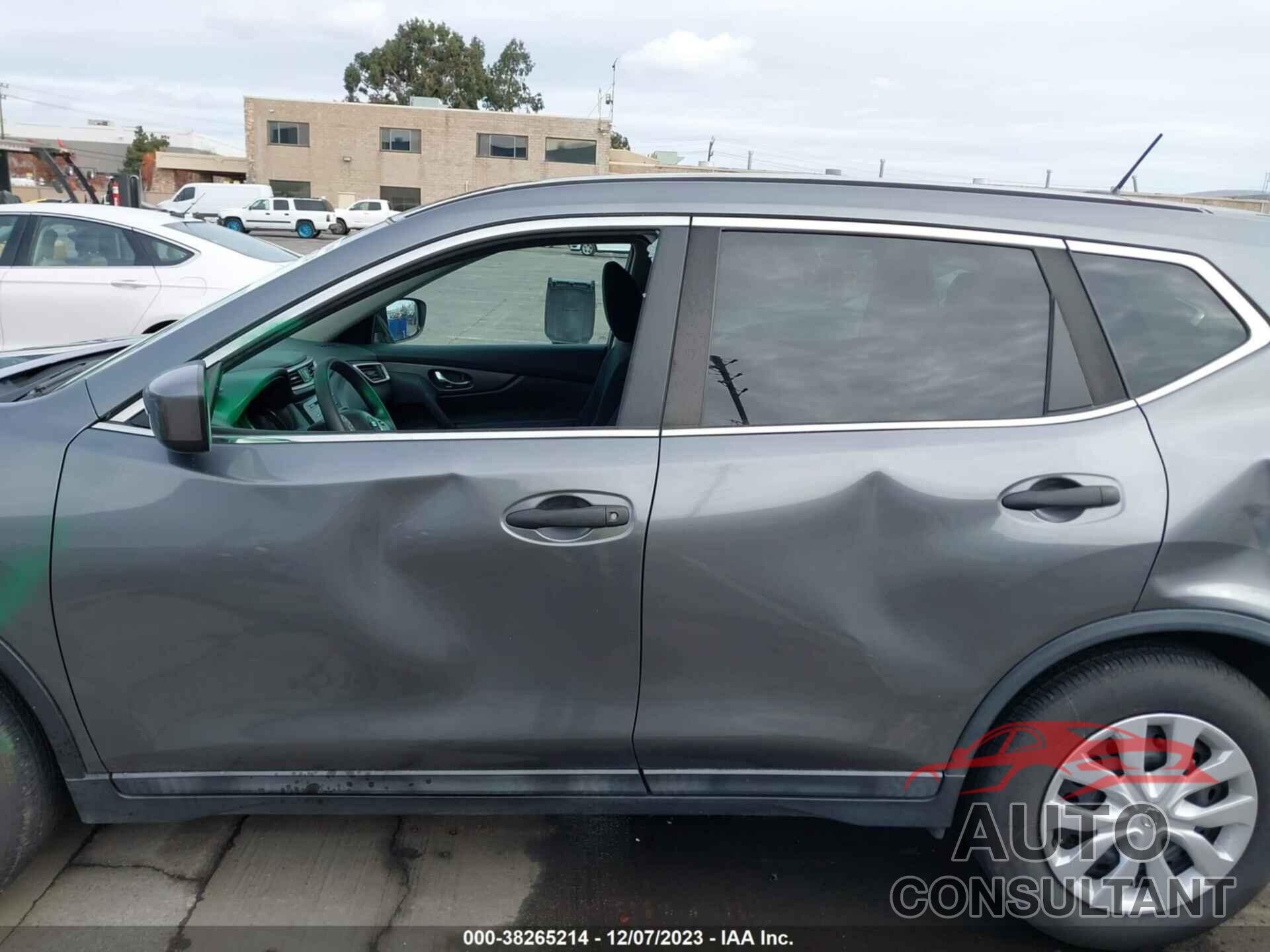 NISSAN ROGUE 2016 - 5N1AT2MN3GC830439