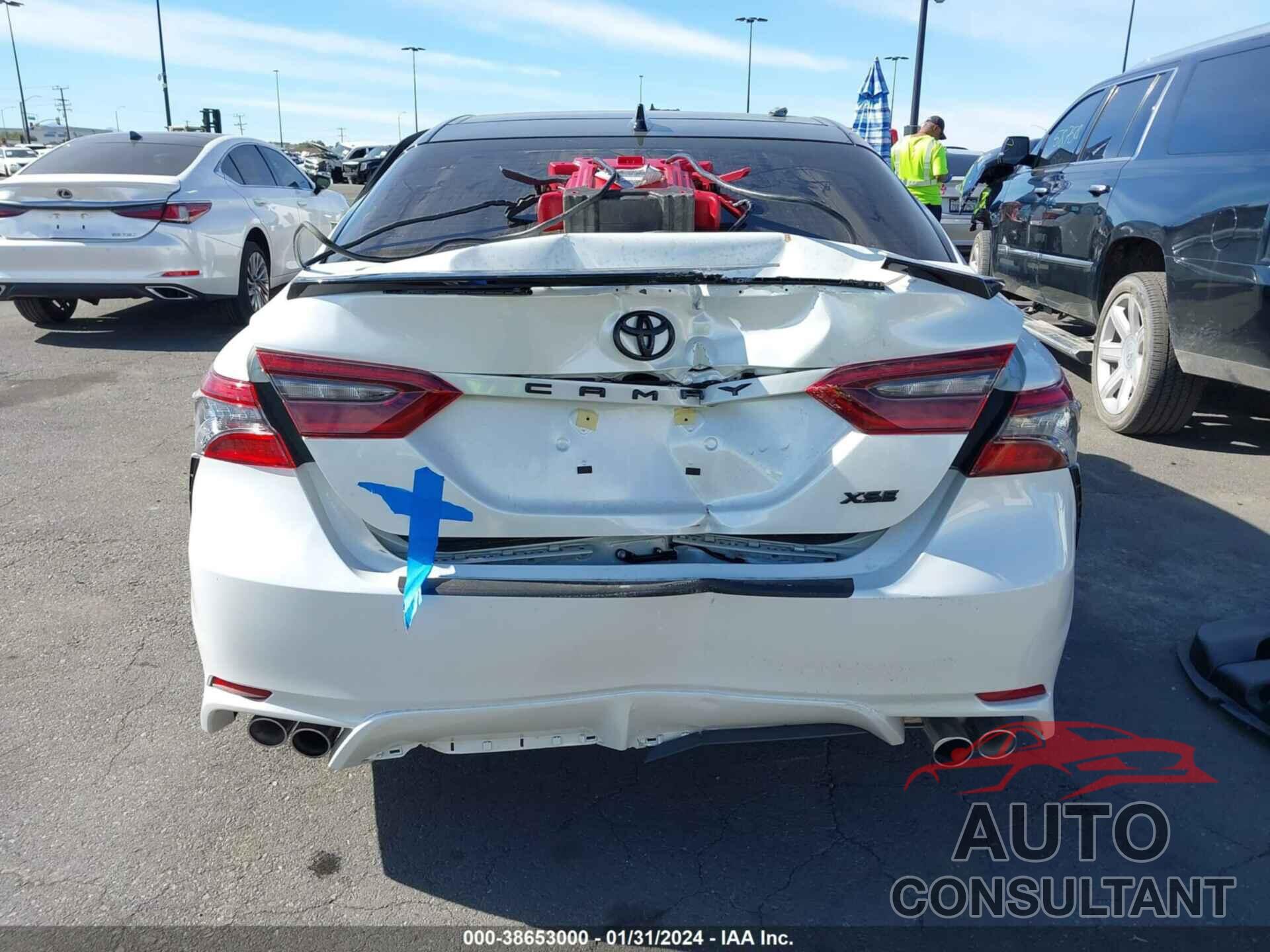 TOYOTA CAMRY 2023 - 4T1KZ1AK0PU084632