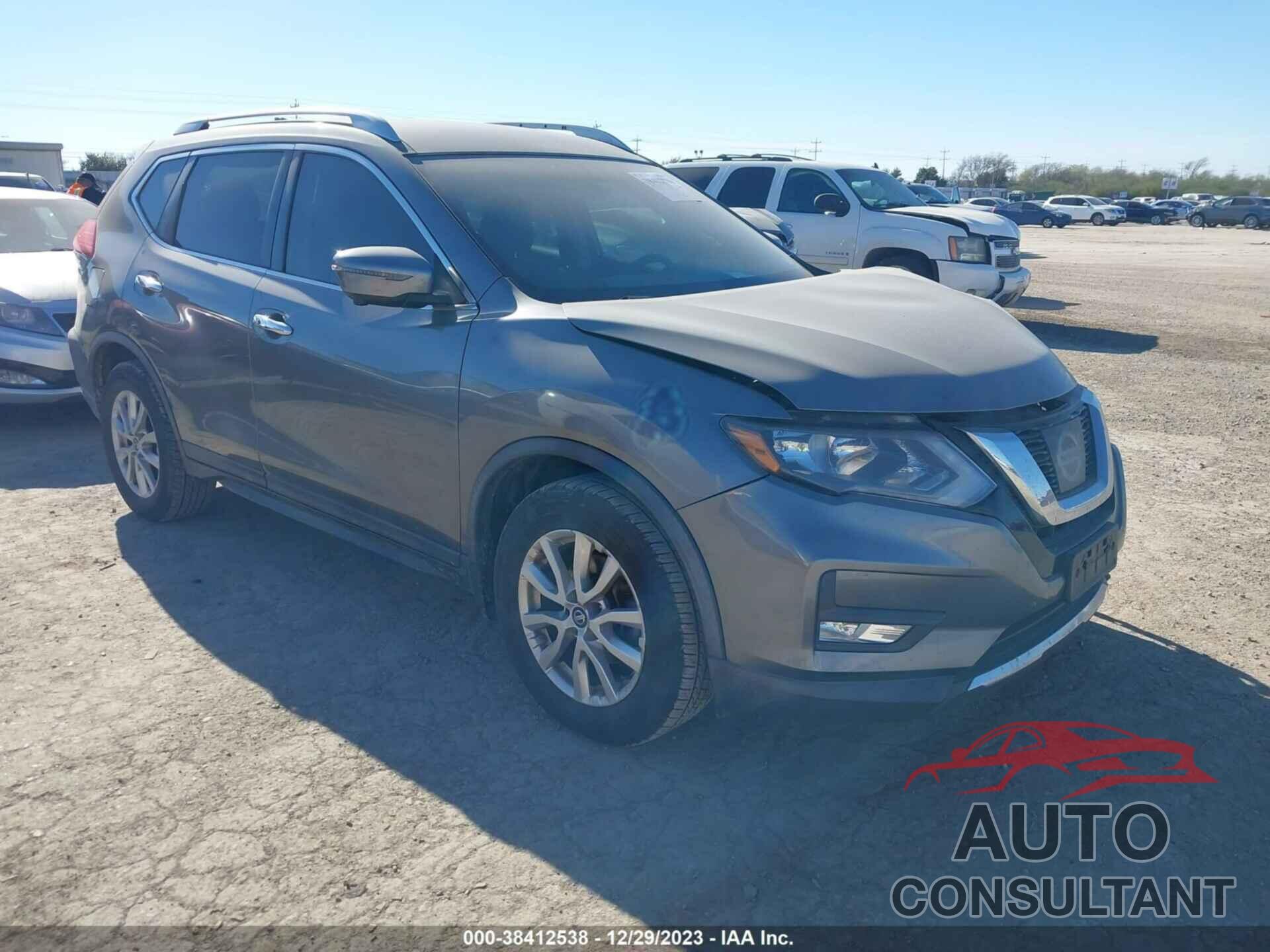 NISSAN ROGUE 2017 - KNMAT2MT1HP597495