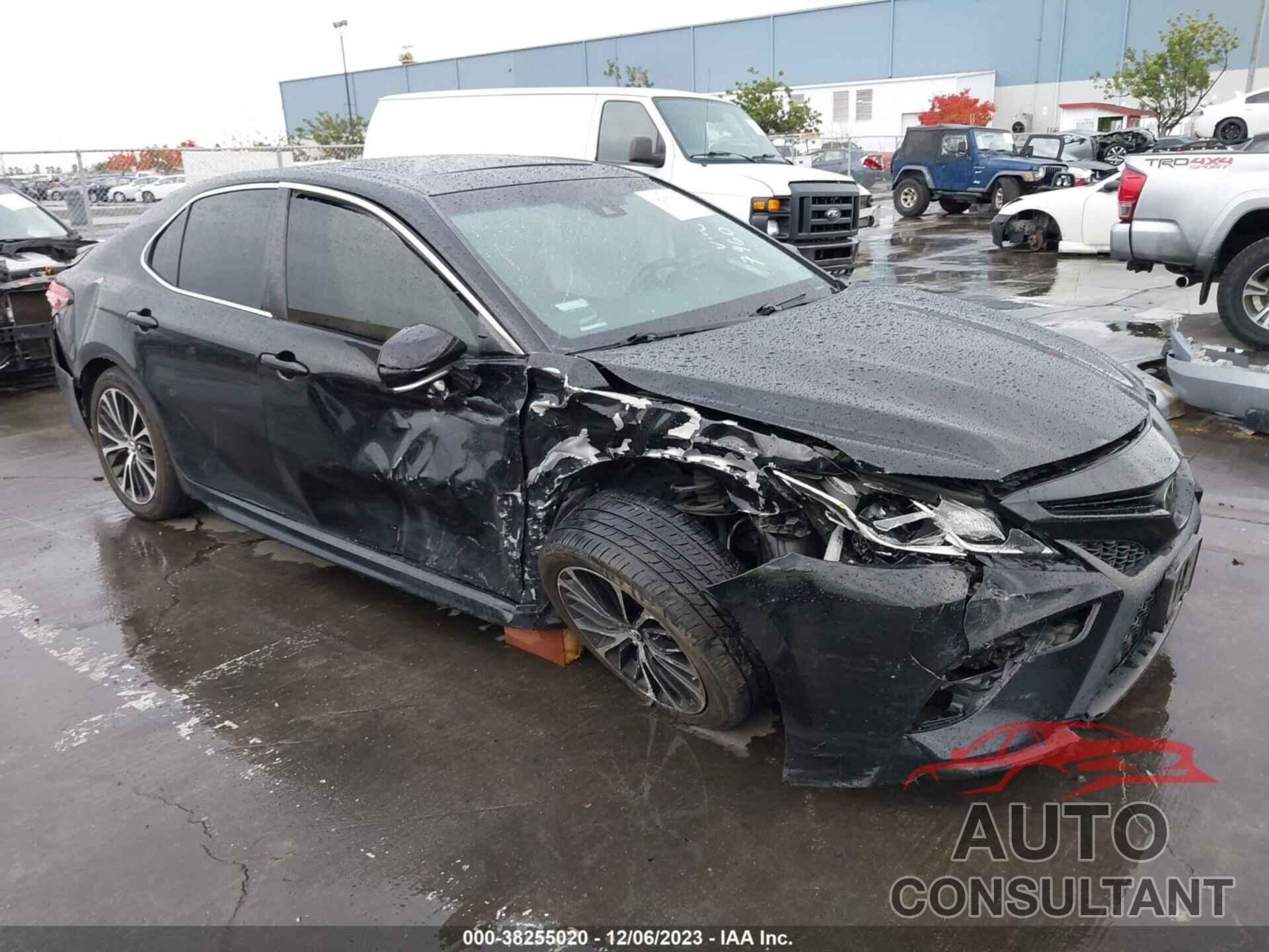 TOYOTA CAMRY 2018 - JTNB11HK0J3057960