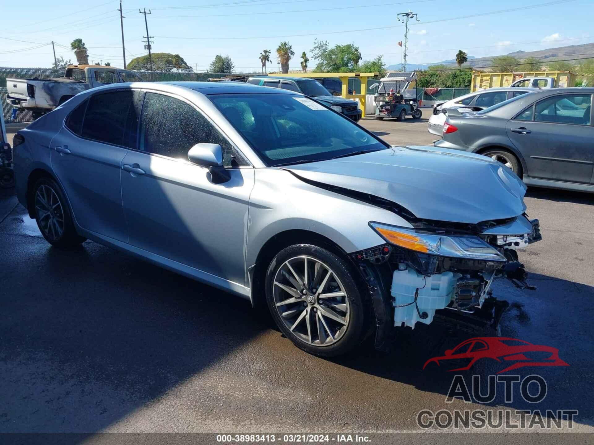 TOYOTA CAMRY 2021 - 4T1F11AK8MU553180