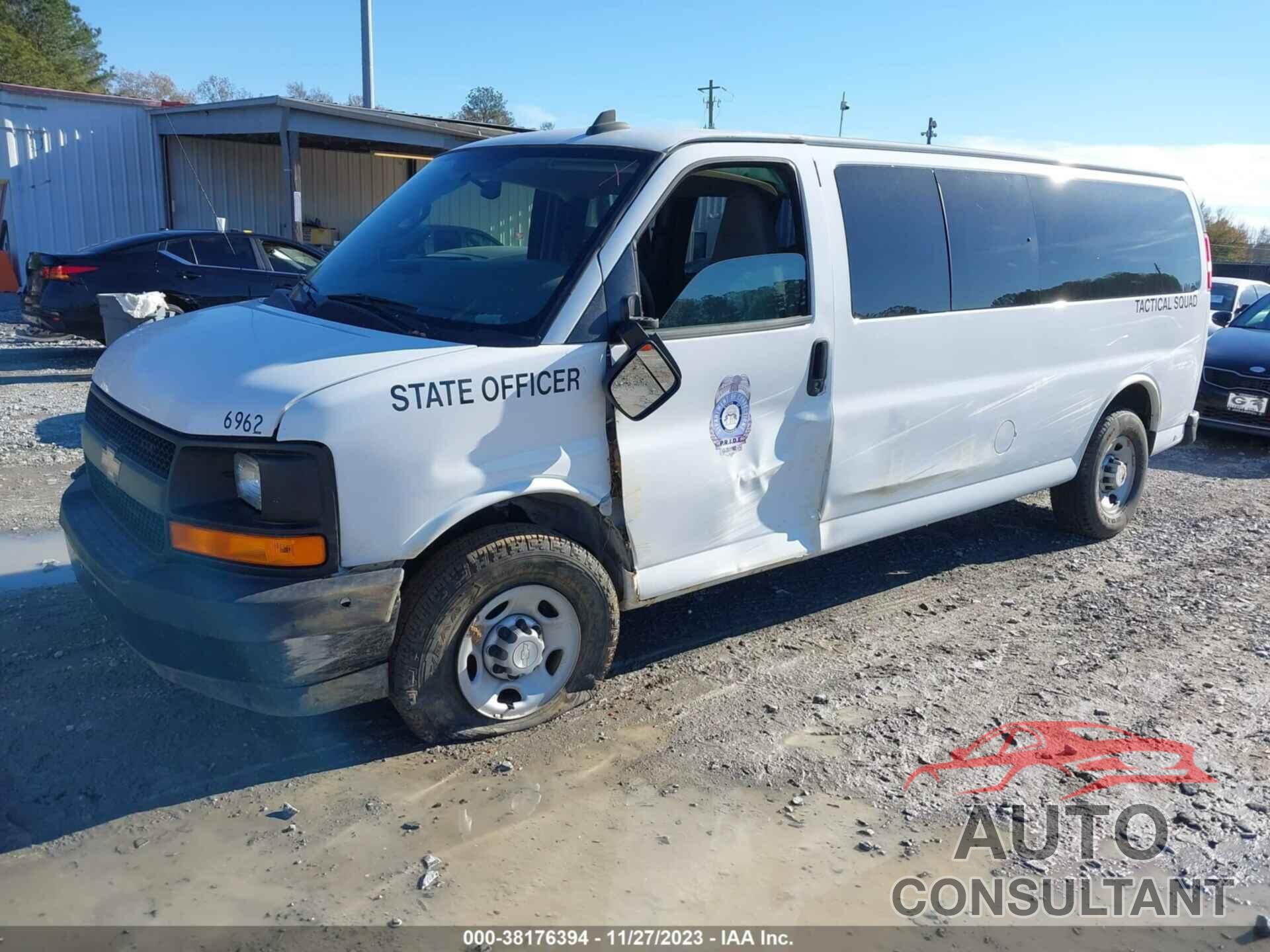 CHEVROLET EXPRESS 3500 2017 - 1GAZGNFG6H1252922