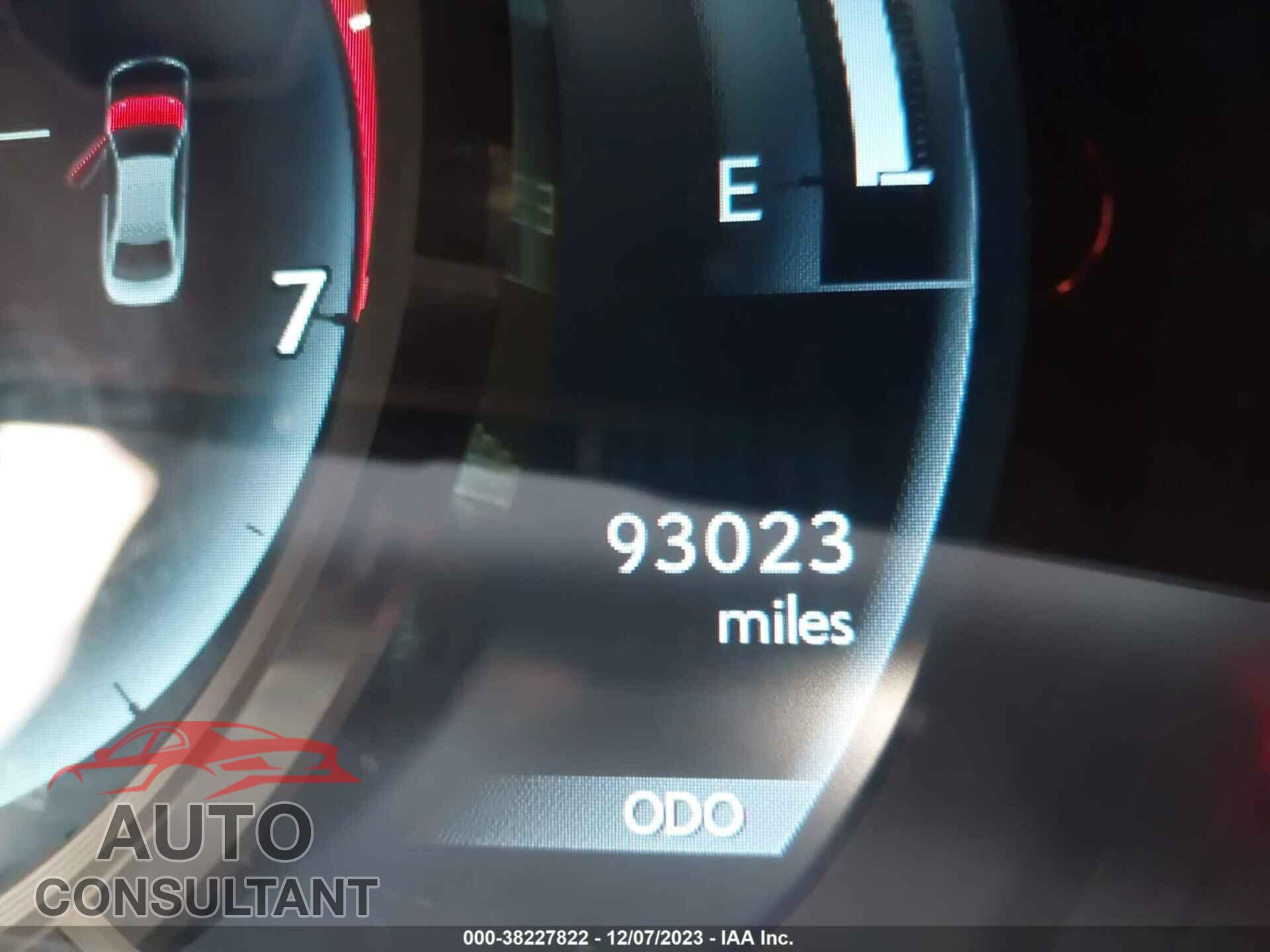LEXUS IS 2016 - JTHBA1D29G5030293