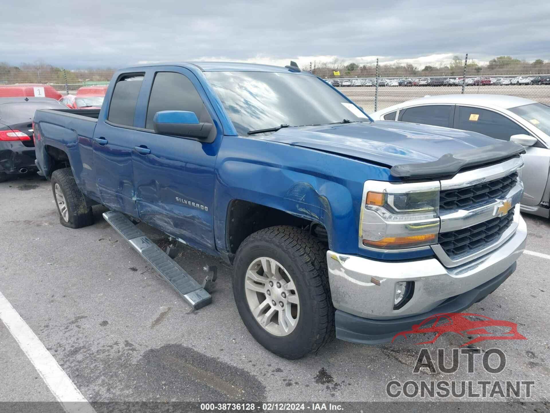 CHEVROLET SILVERADO 1500 2018 - 2GCRCREC5J1108626