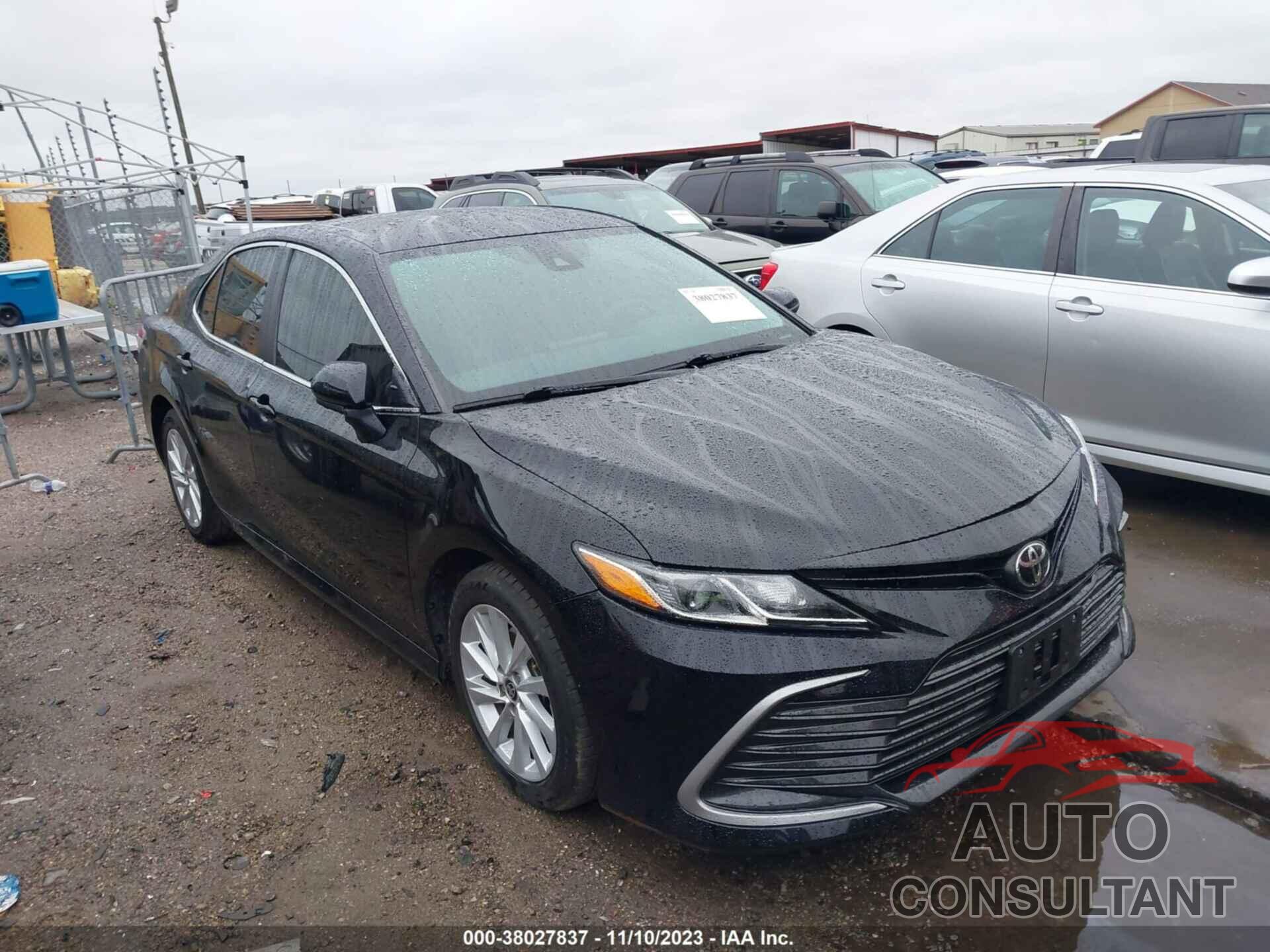 TOYOTA CAMRY 2021 - 4T1C11AK1MU600763