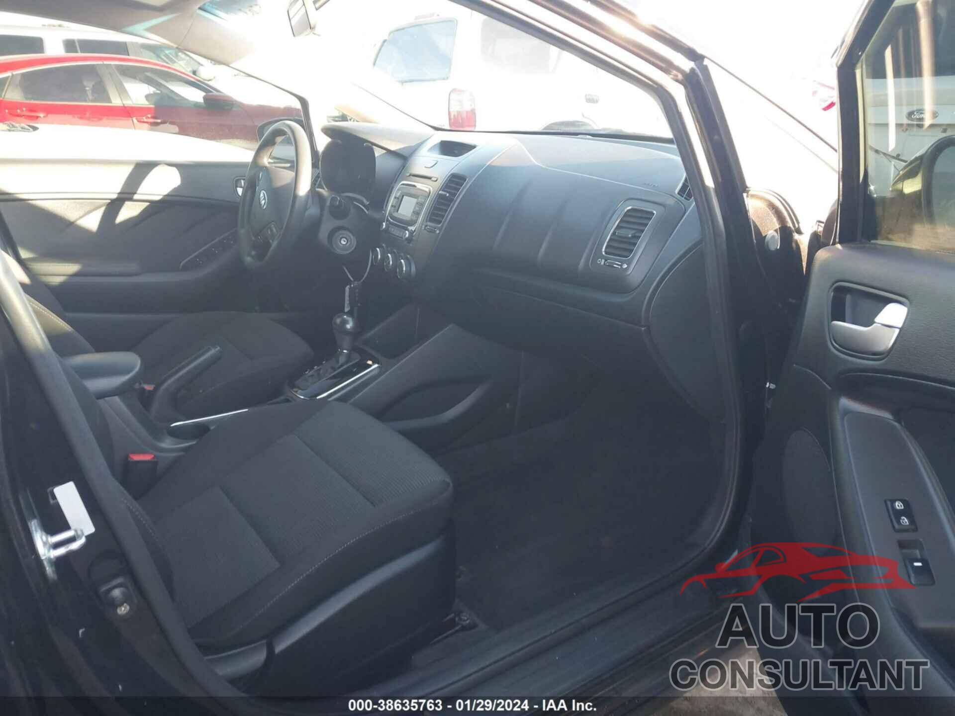 KIA FORTE 2018 - 3KPFK4A75JE224087