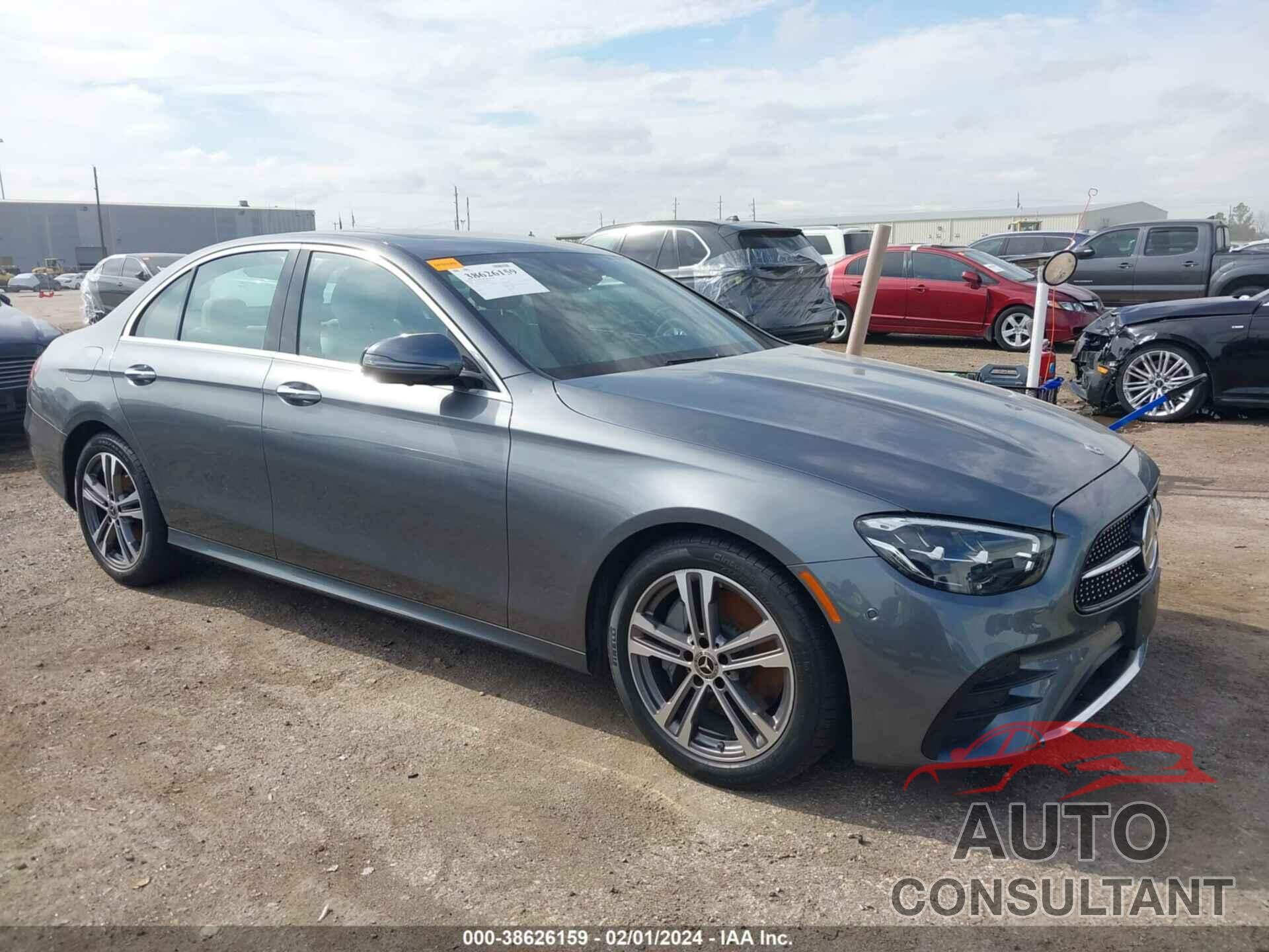 MERCEDES-BENZ E 350 2022 - W1KZF8DB3NB096627