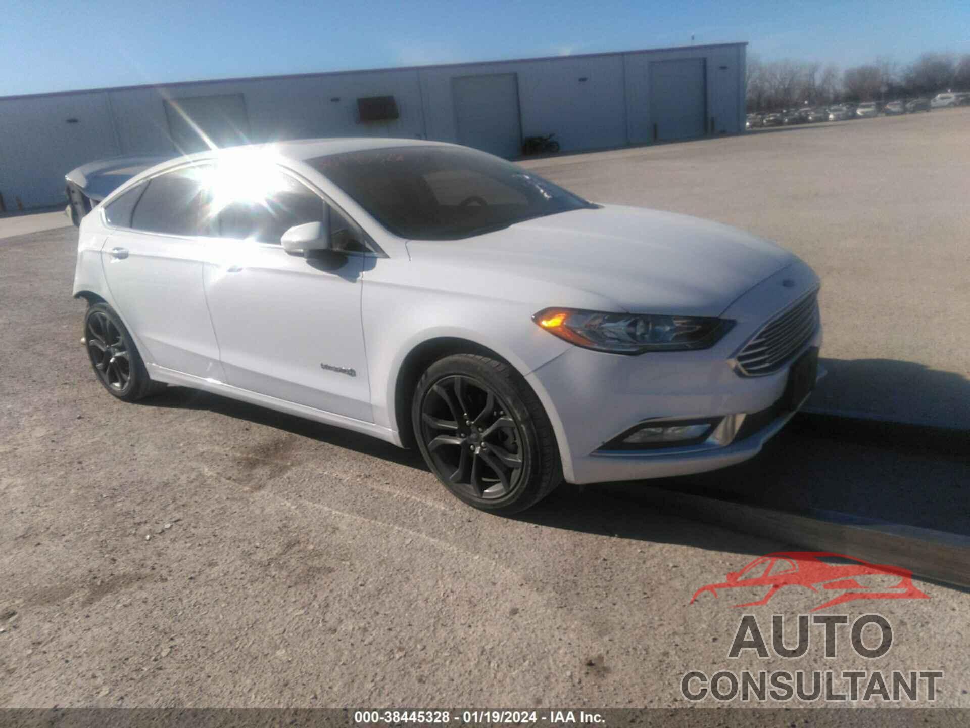 FORD FUSION 2018 - 3FA6P0LU3JR241840