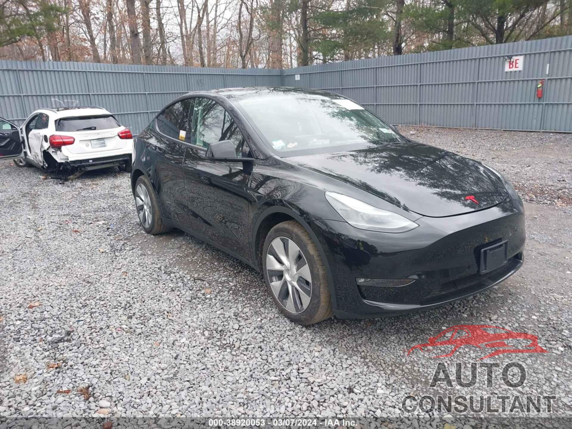 TESLA MODEL Y 2023 - 7SAYGAEE2PF907100