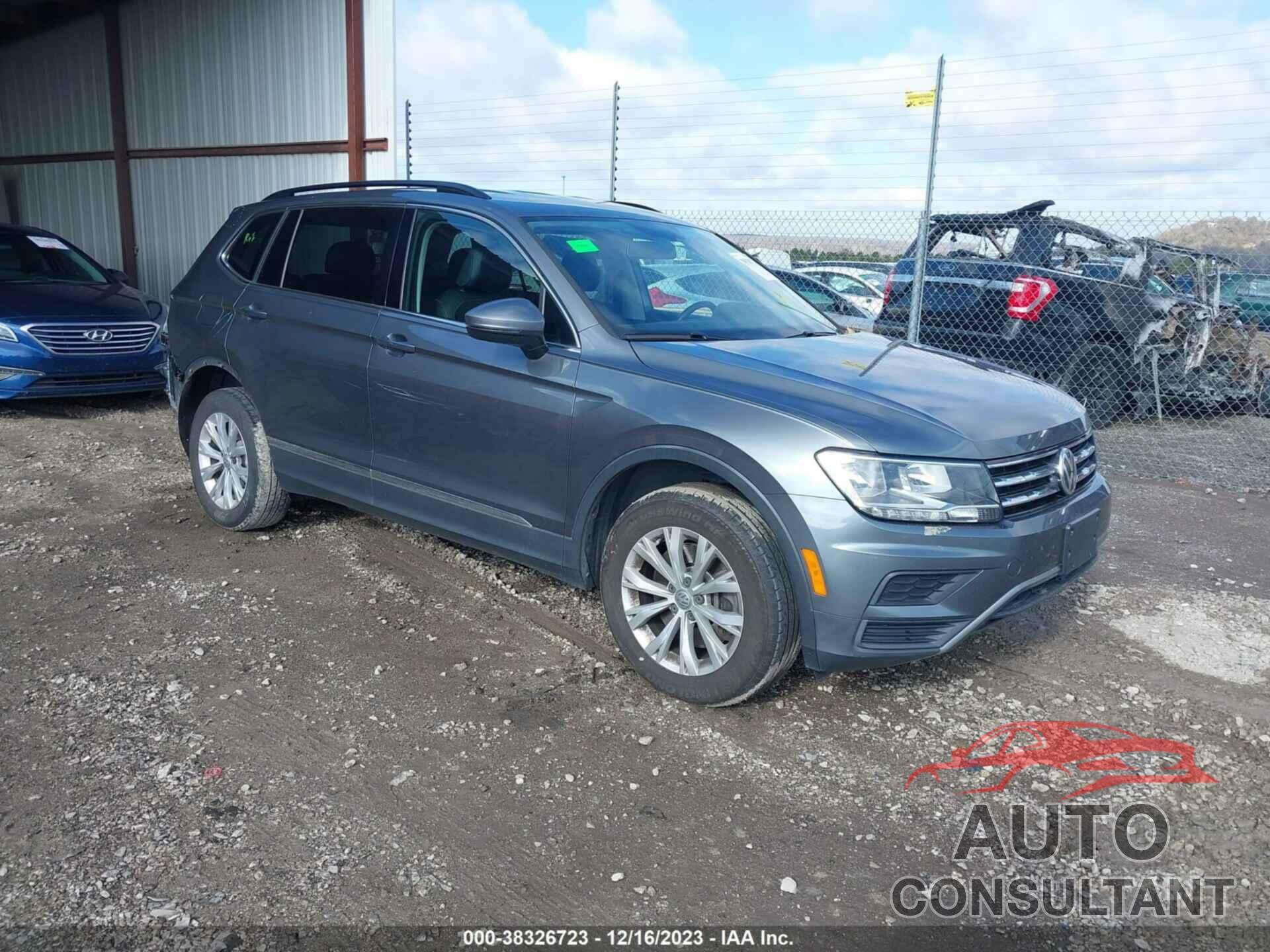 VOLKSWAGEN TIGUAN 2018 - 3VV2B7AX9JM170560