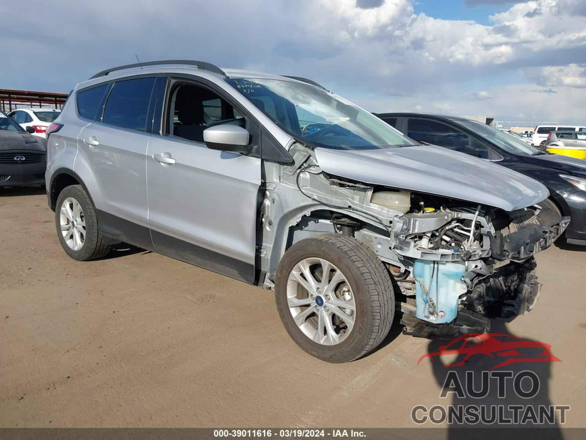 FORD ESCAPE 2018 - 1FMCU0GD0JUD44637