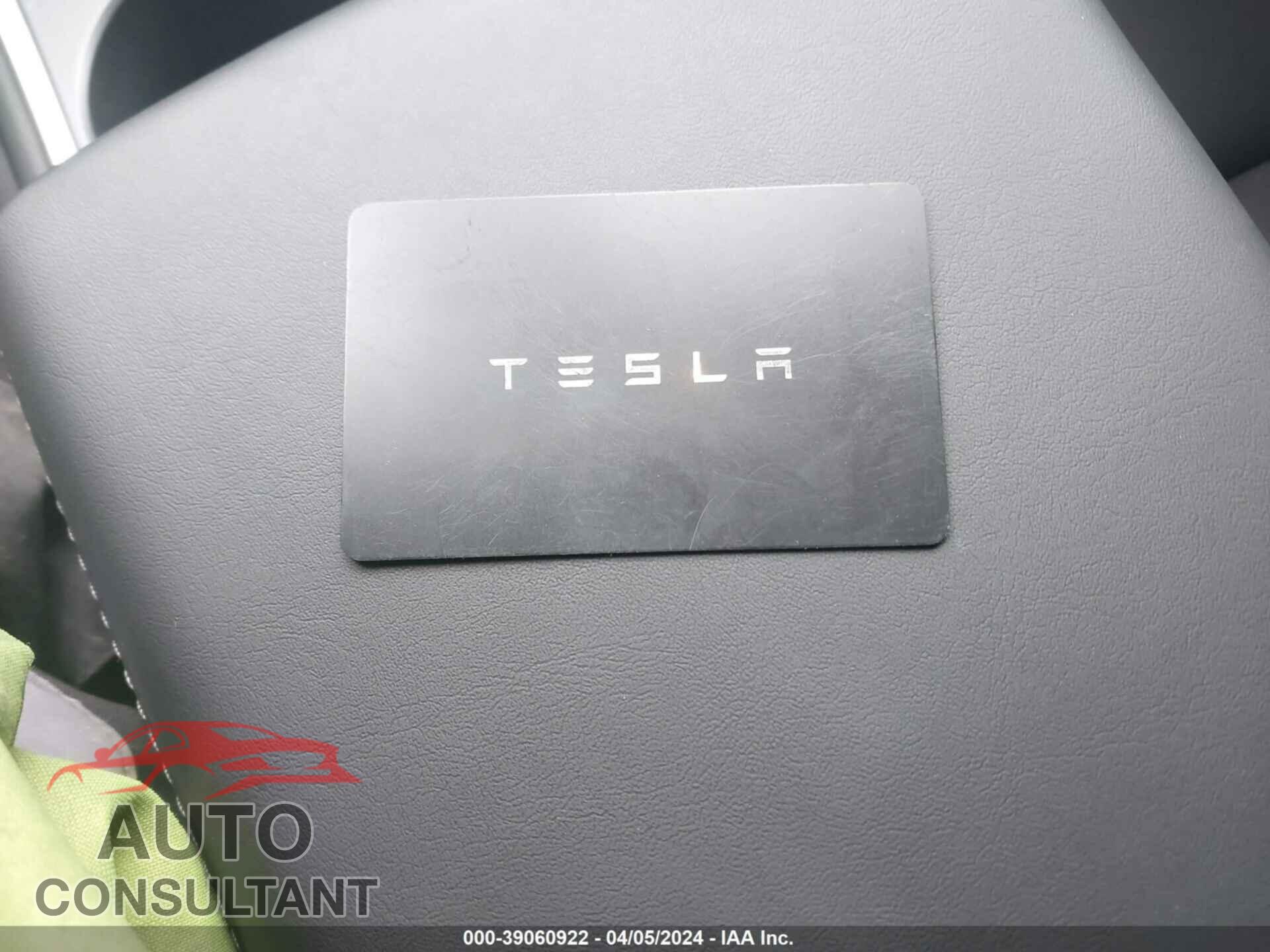 TESLA MODEL 3 2023 - 5YJ3E1EB4PF630064